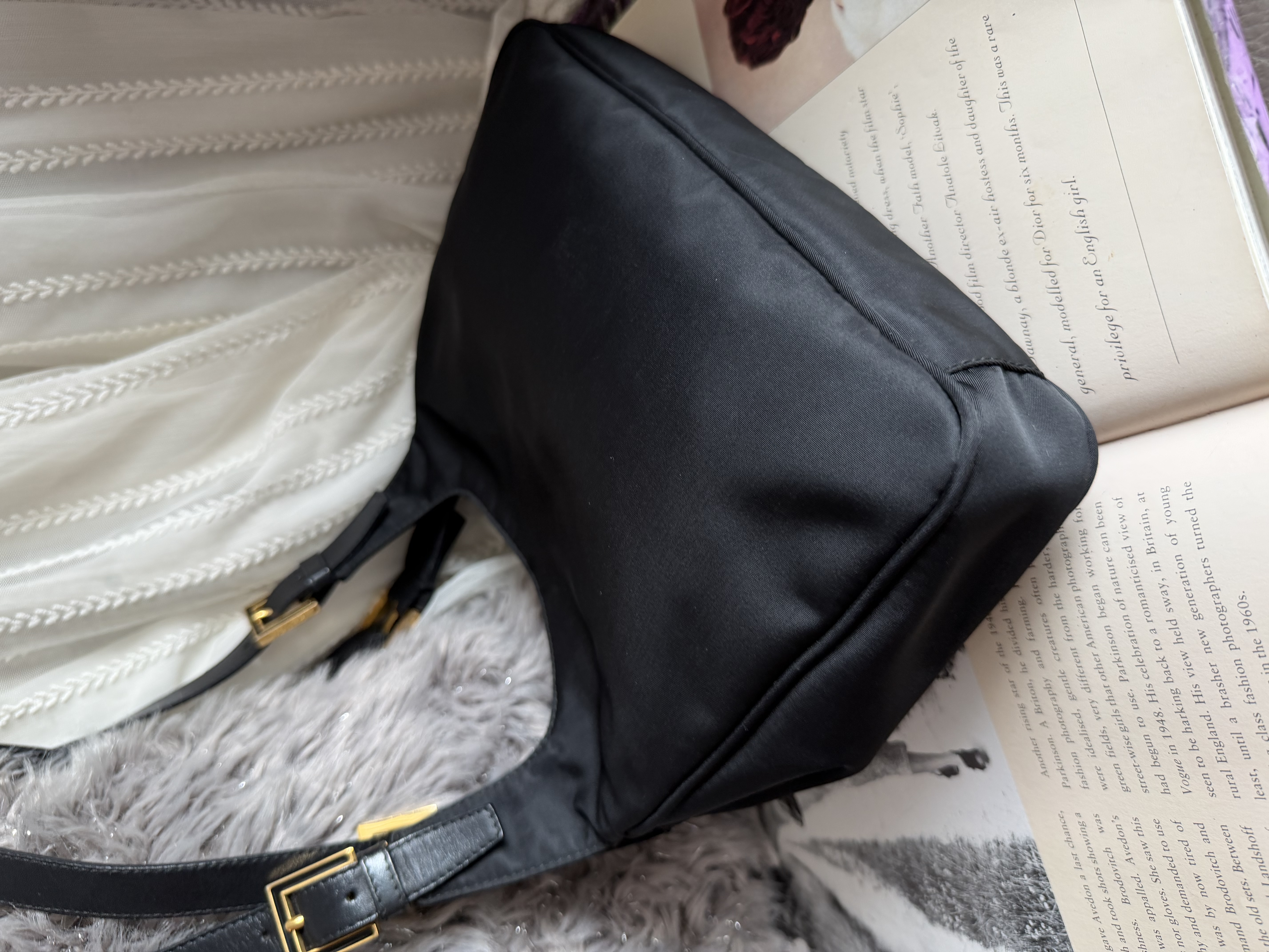 Vintage fendi black nylon pochette bag 腋下包