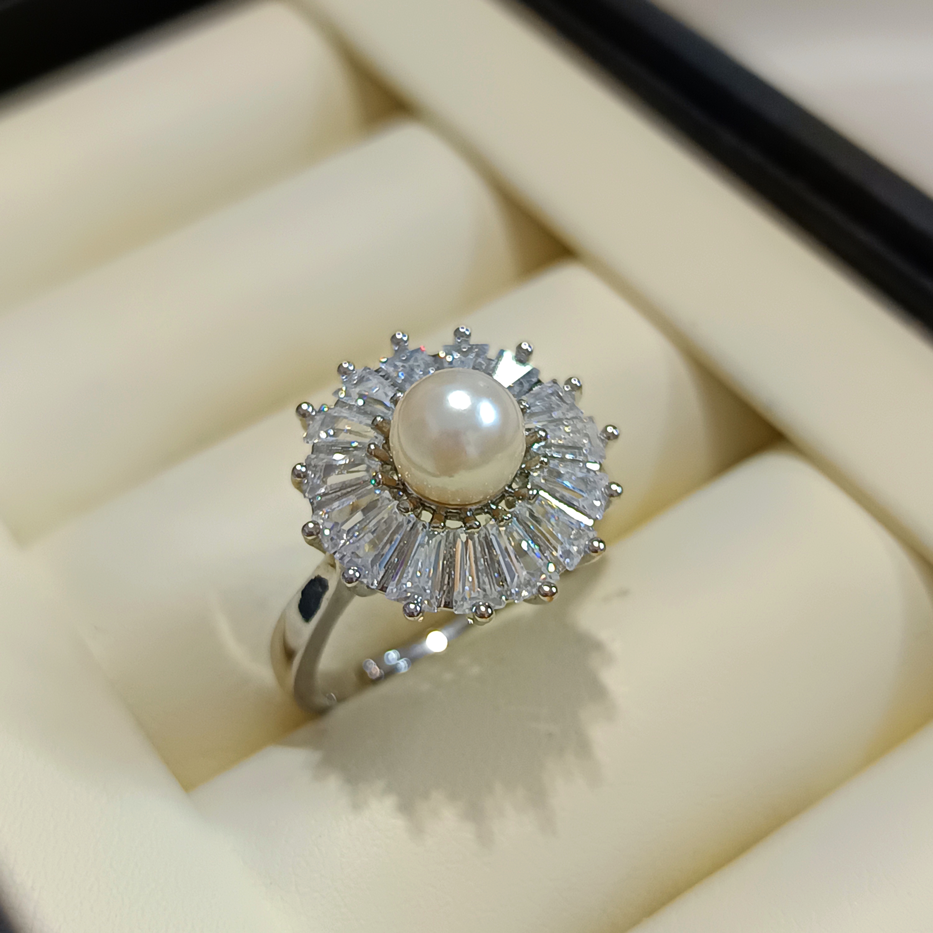 🎉99特惠精品🎉近正圓強光日本akoya櫻花粉海水珍珠注白金開口戒指