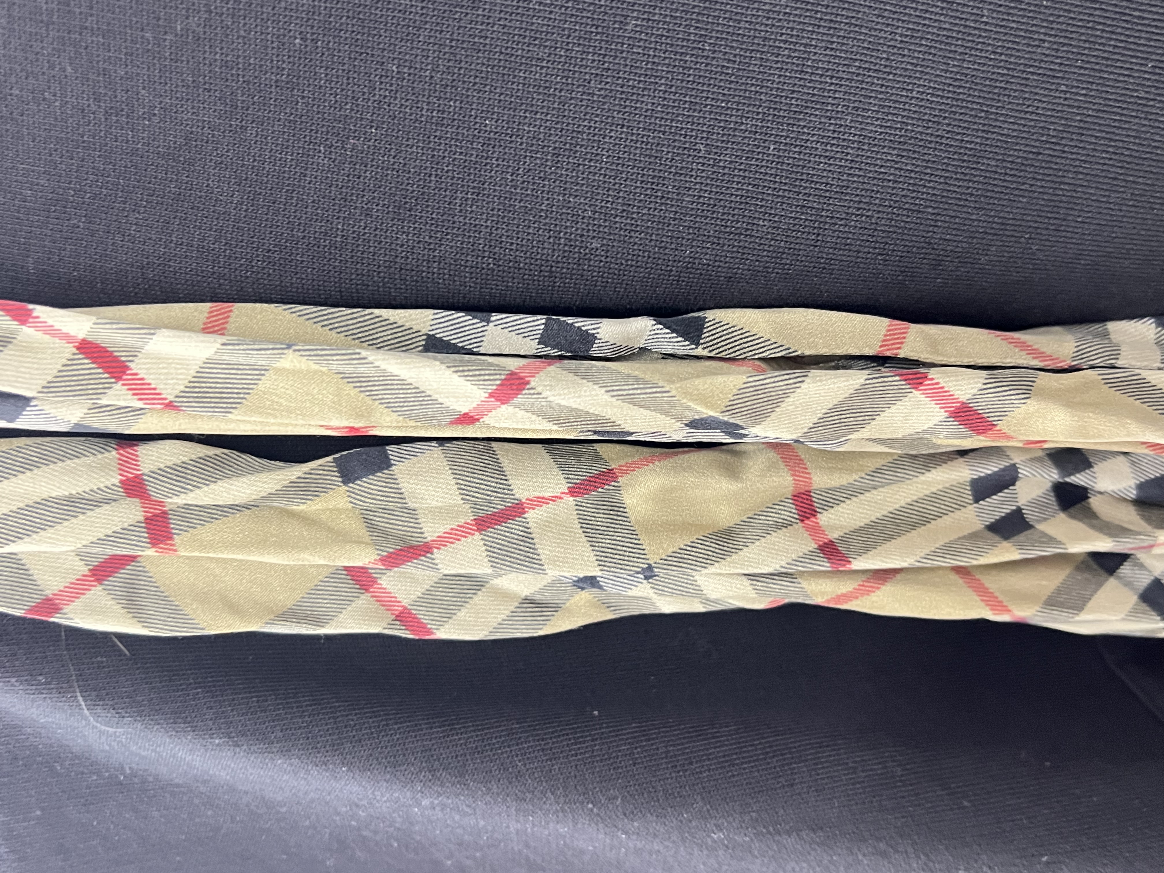 Pre-Owned Burberry Scarf Detail Cotton Oversized Hoodie / Product Code: 26040710