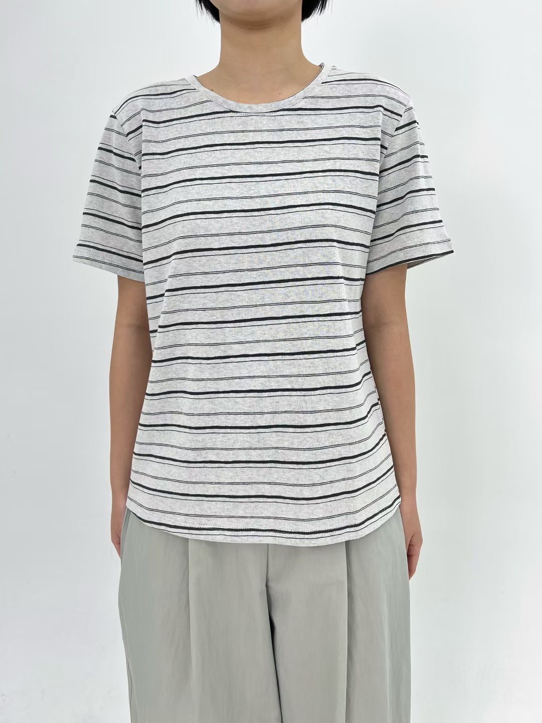 221070橫間tee
