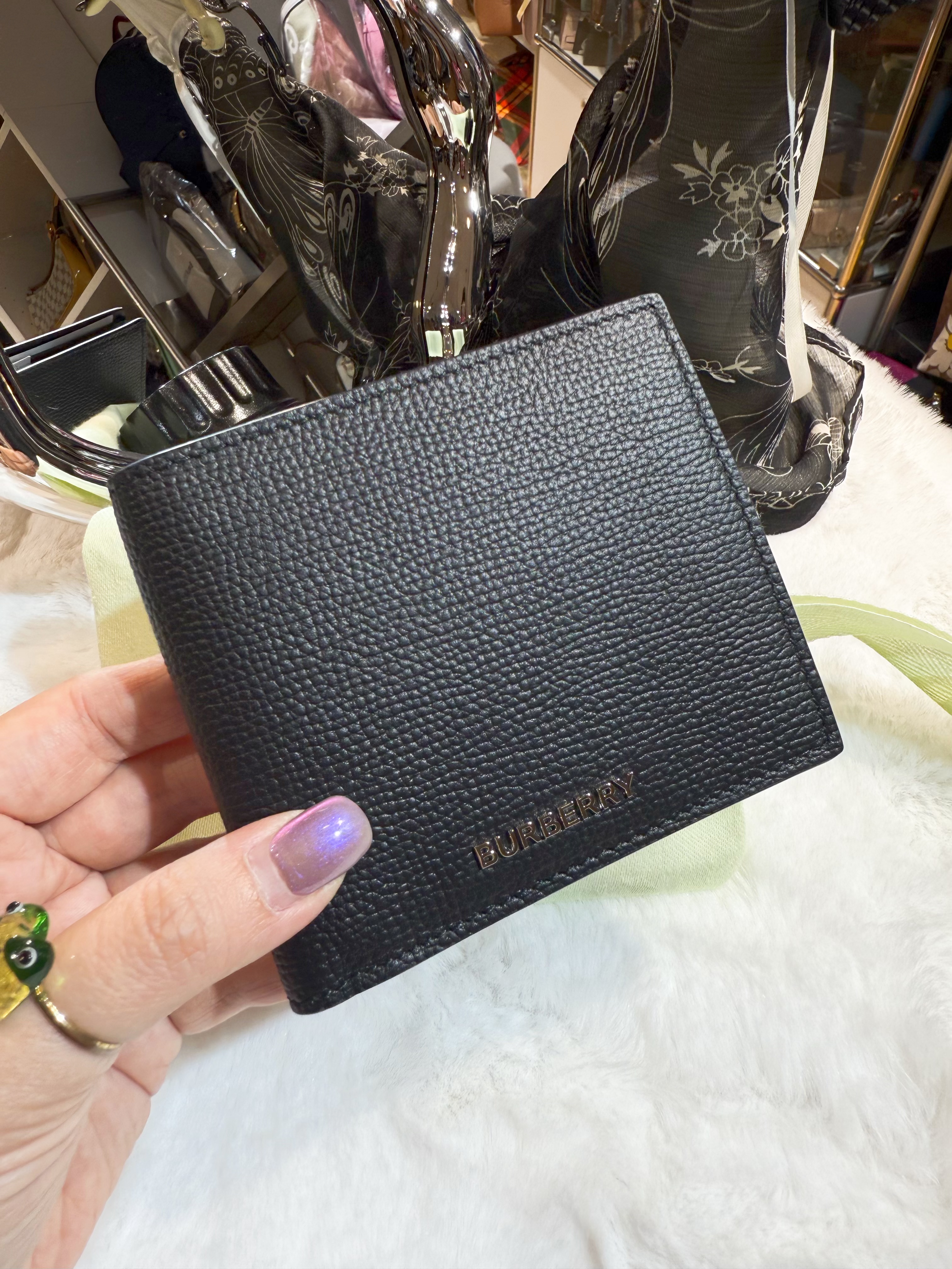 Burberry bi fold wallet 738/blk