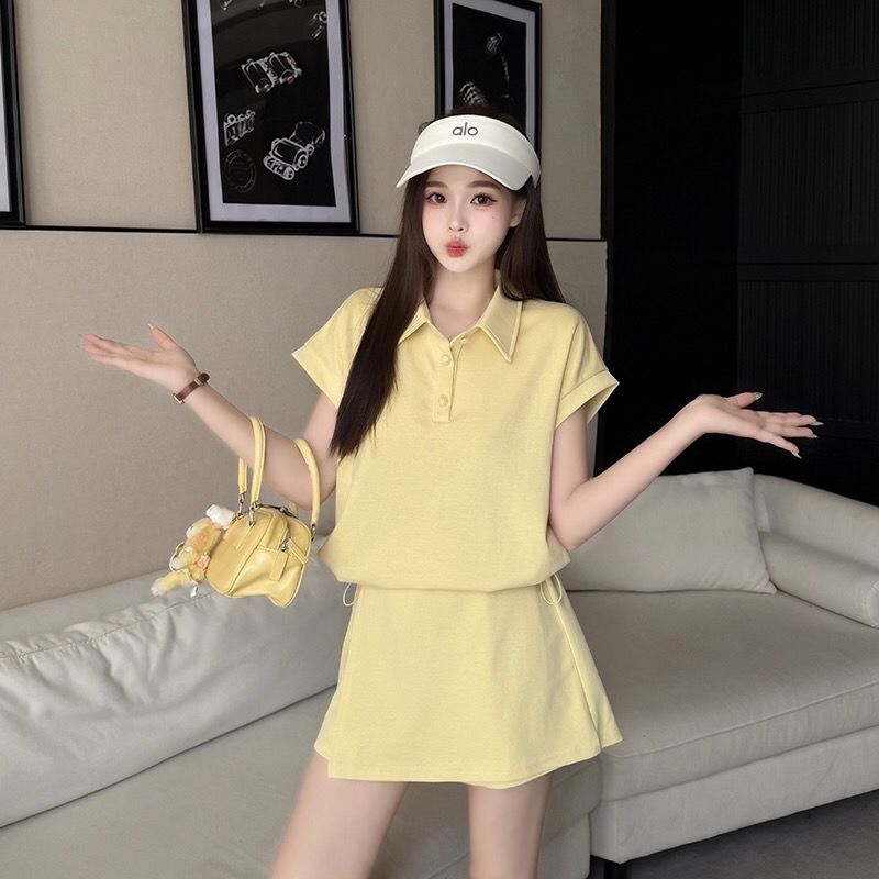 B12(317) 韩系时尚甜美减龄POLO领上衣与前裙后裤蓝黄套装