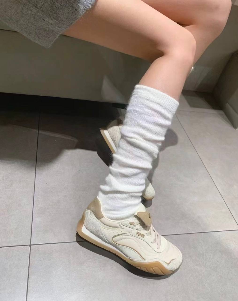 限時優惠✨訂貨🍒Fendi Wave sneaker  Size 35-37.5/38.5/39/40