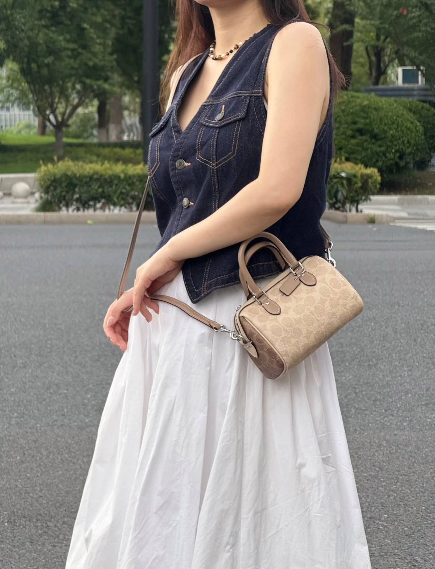 🇯🇵Coach Mini Rowan 奶茶色