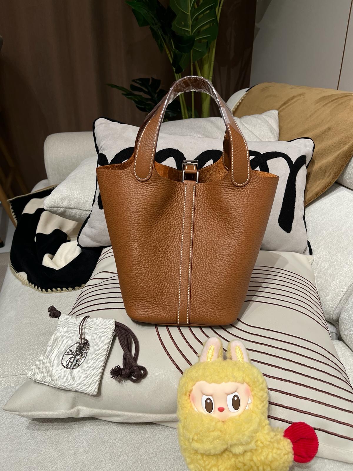 全新 Hermes Picotin 18,Stamp W 金棕銀扣  100%Authentic ,全新未使用品   ✅Key lock✅dust bag✅box 