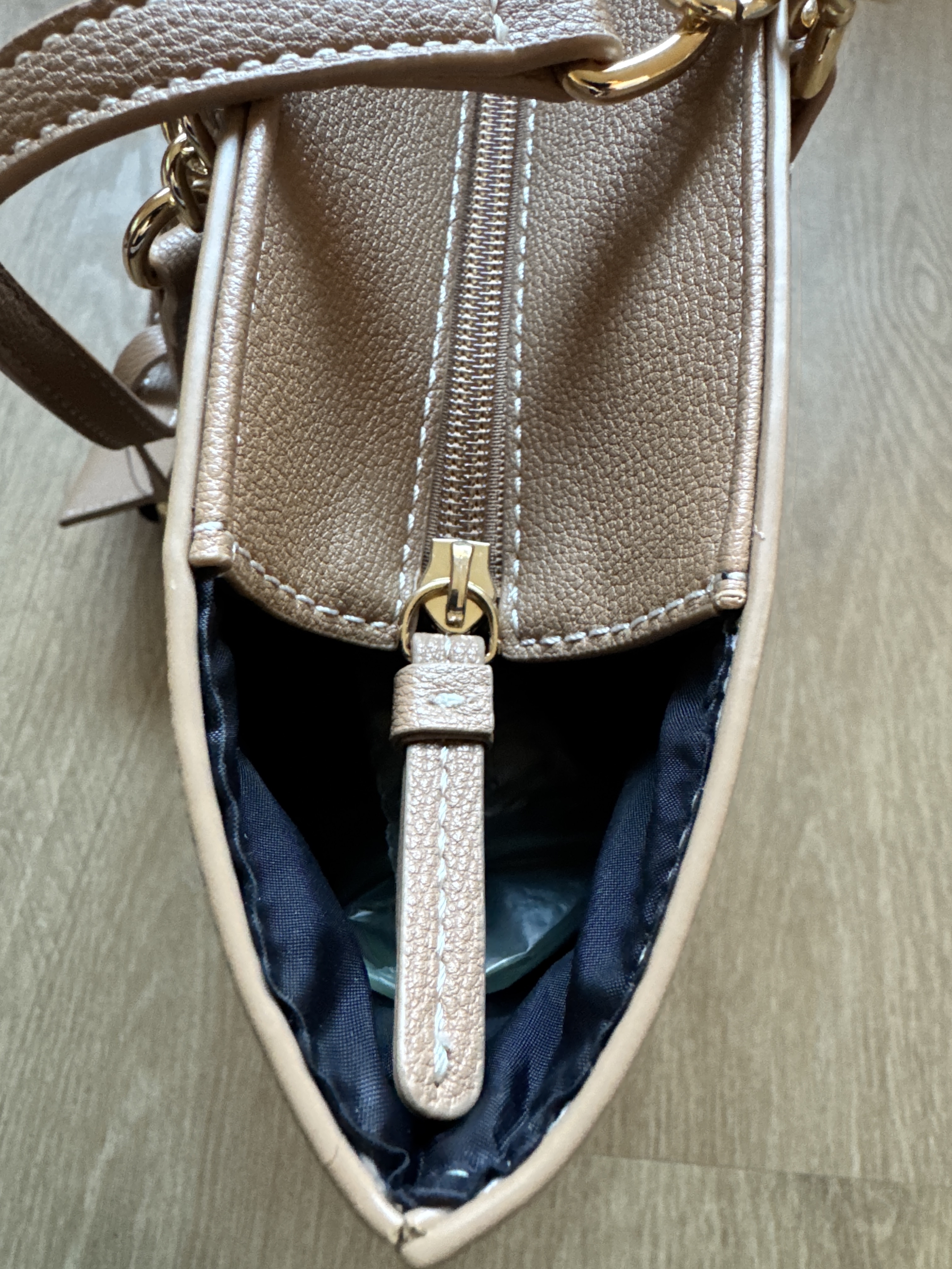 Tommy Hilfiger啡色女裝手袋 (香港現貨)