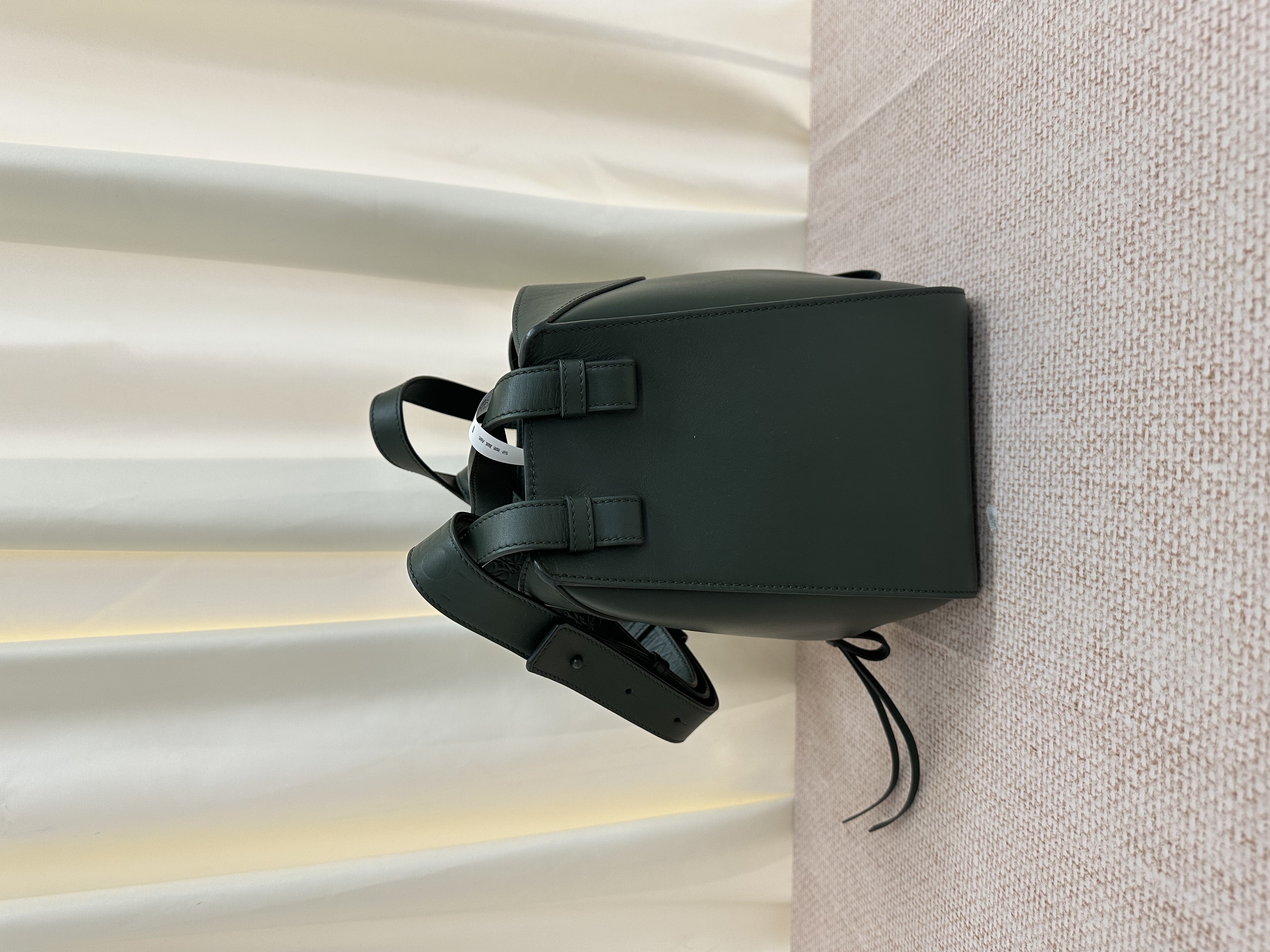 Pre-owned Loewe Hammock Bag/ Product Code: 26042112