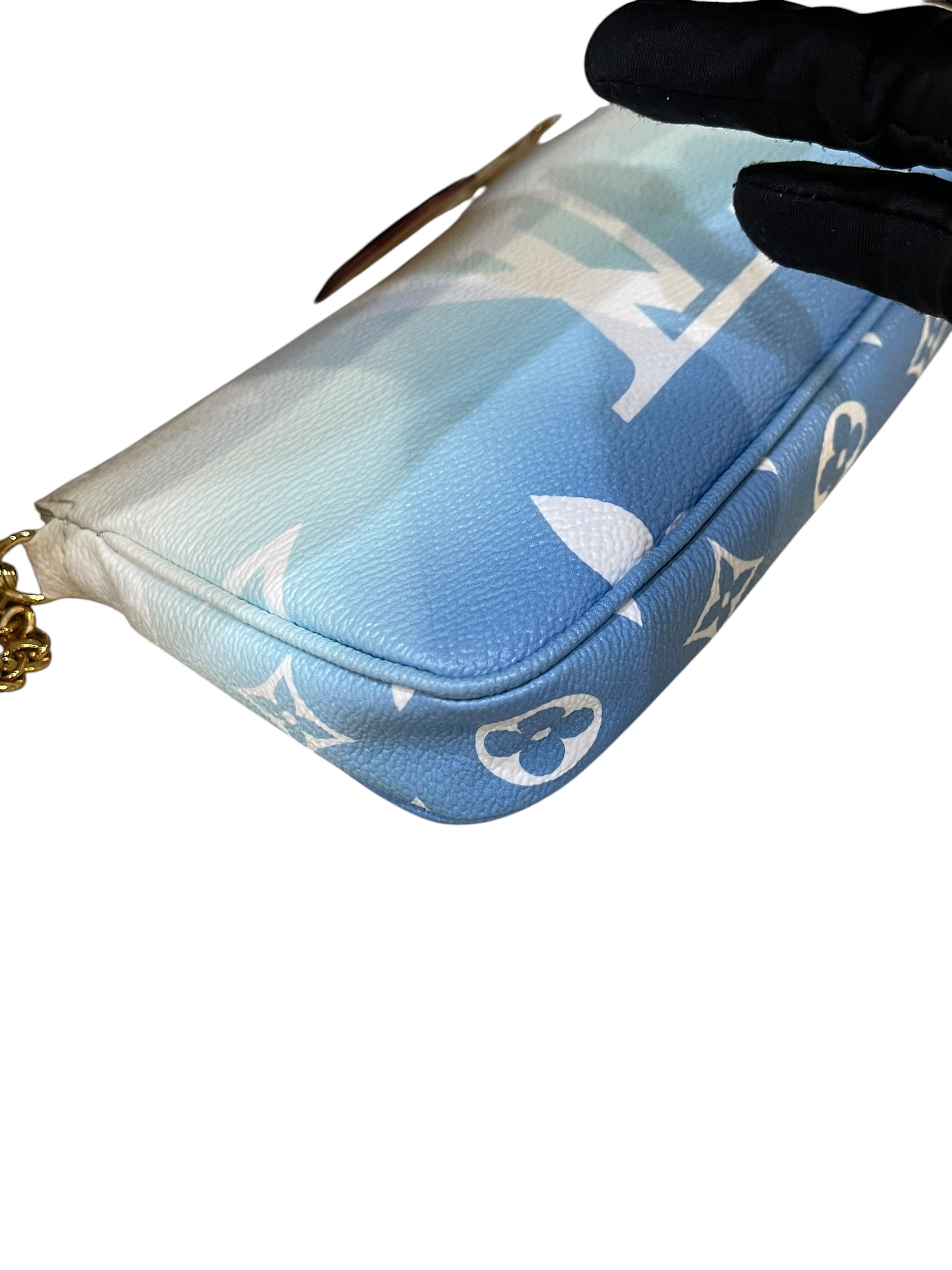 直播貨品 |  [1個-$100 2個-$300］C65