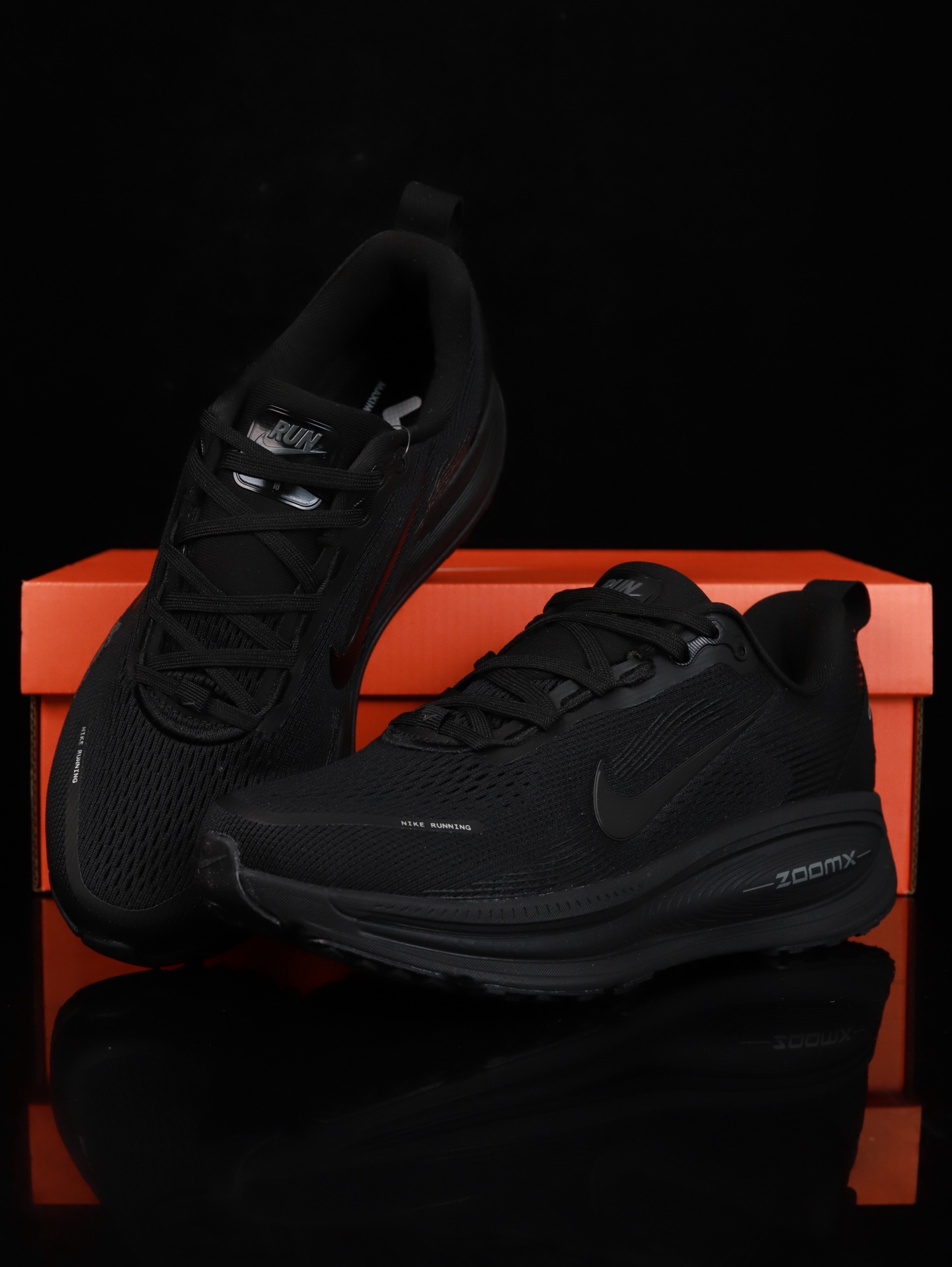 Nike Vomero 18 HM6803-005