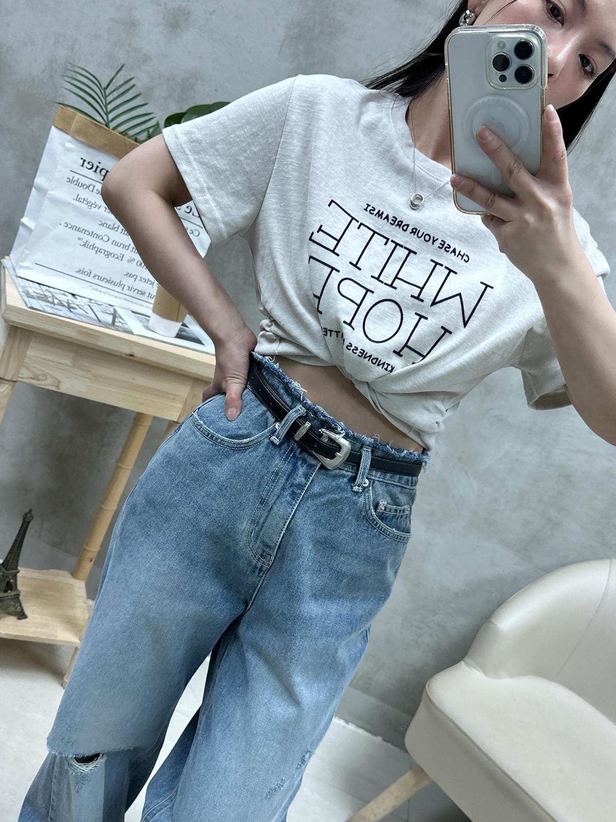 H02 立體字竹節棉打褶Tee