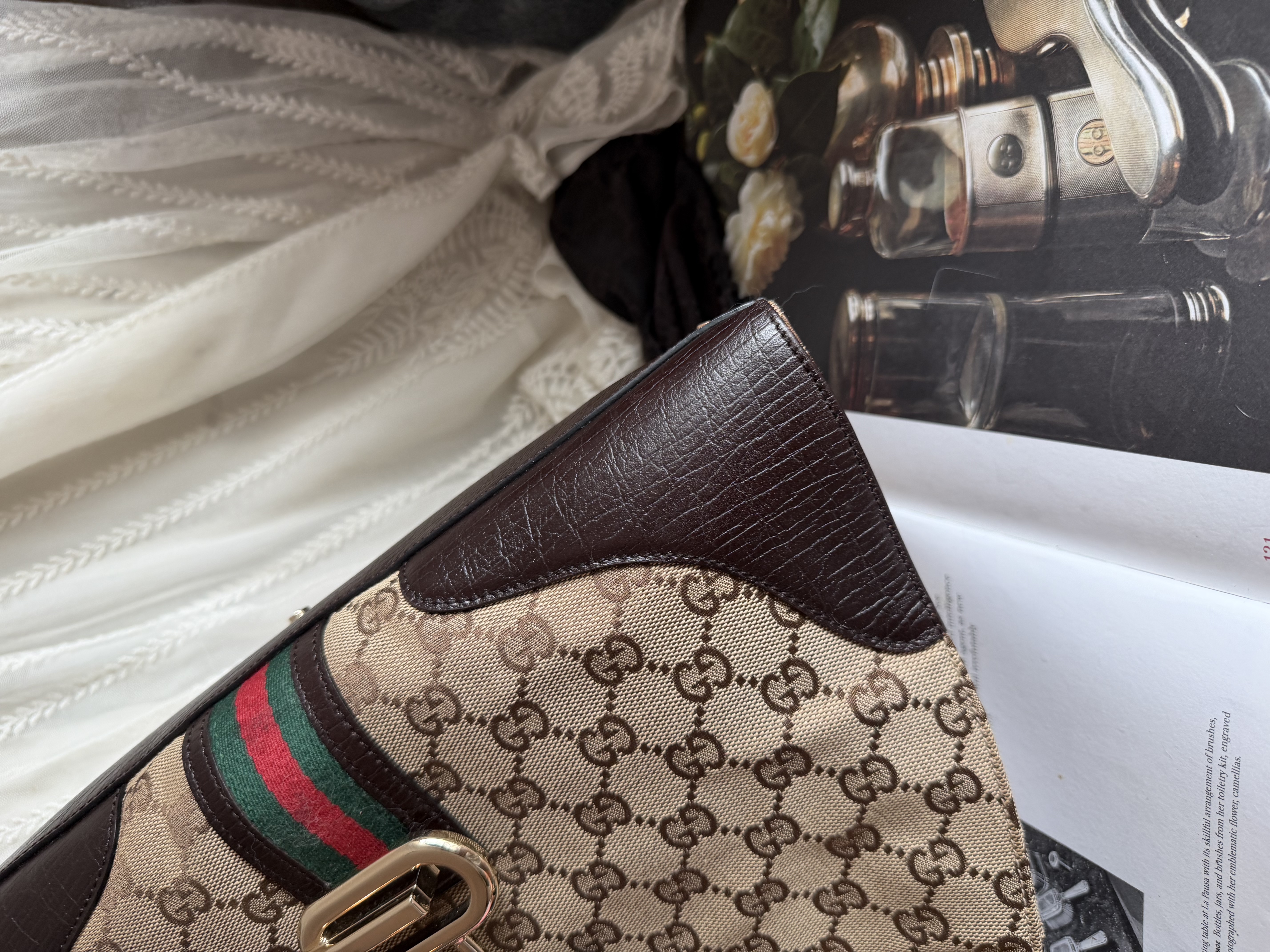 Vintage gucci jackie bag gold gg logo lock 