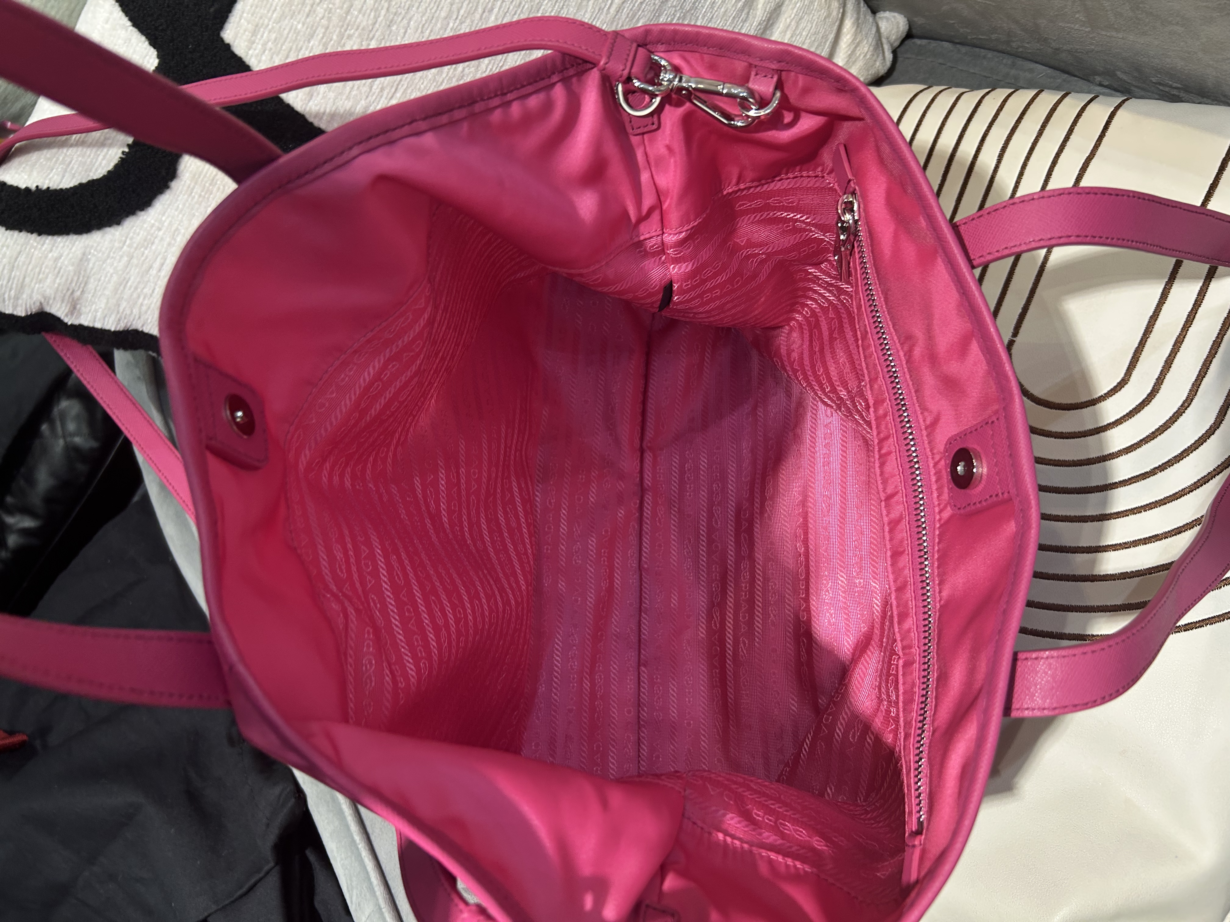 Prada Nylon 2Way Bag tote bag 100%Authentic, 98%New ☑️Dust bag