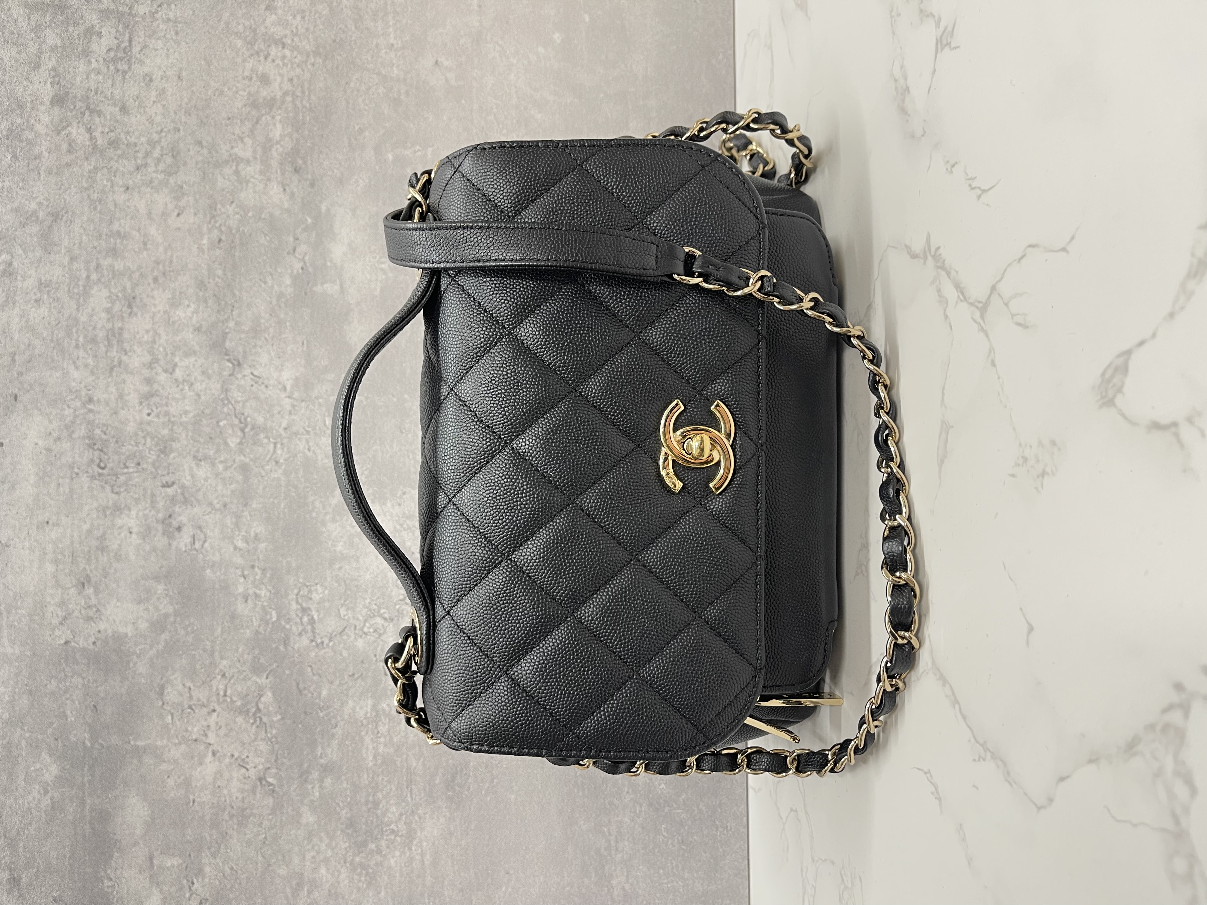 Pre-owned Chanel Small Business Affinity Flap Bag/Black