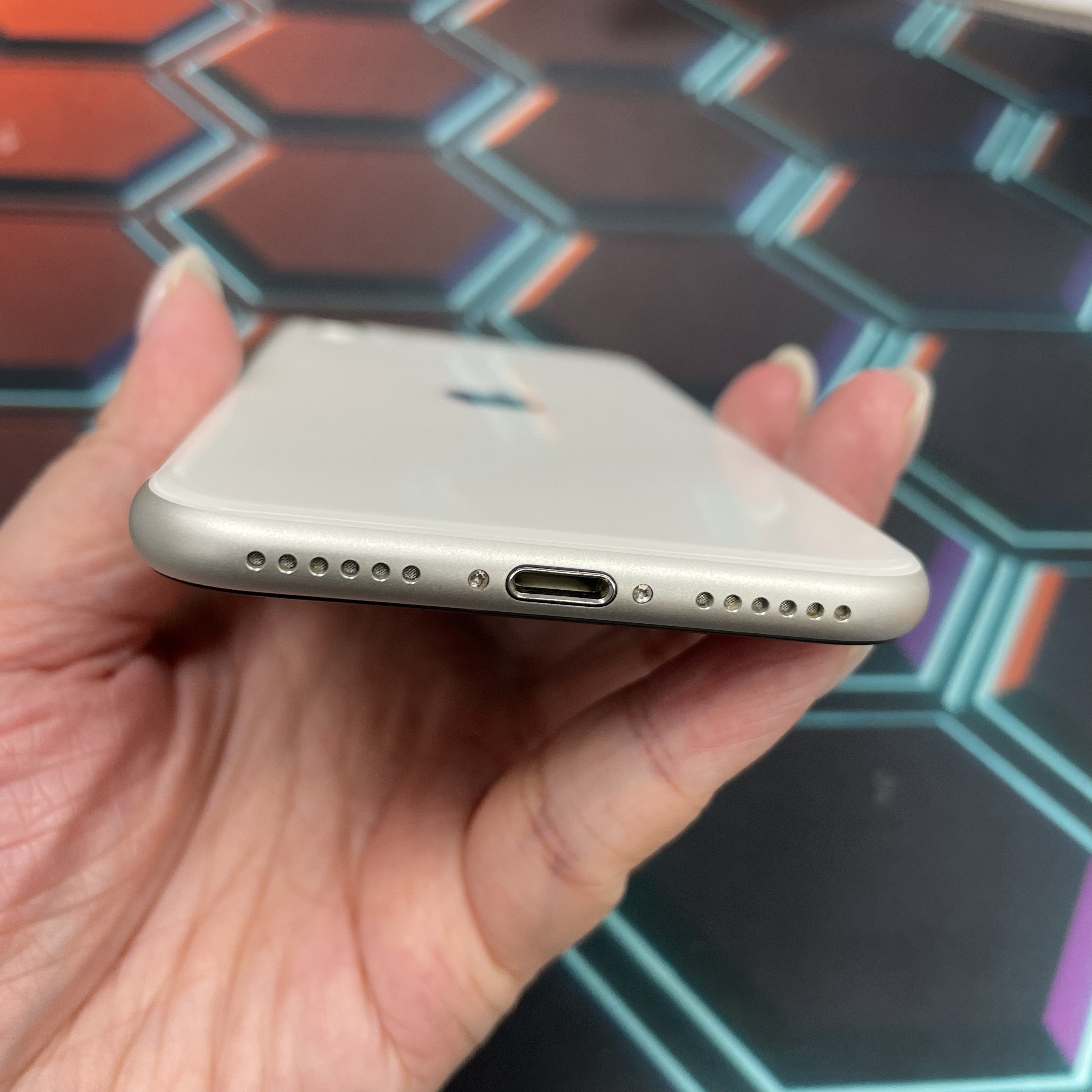 *6630 SE2 完美機 64GB 電76 白色 white