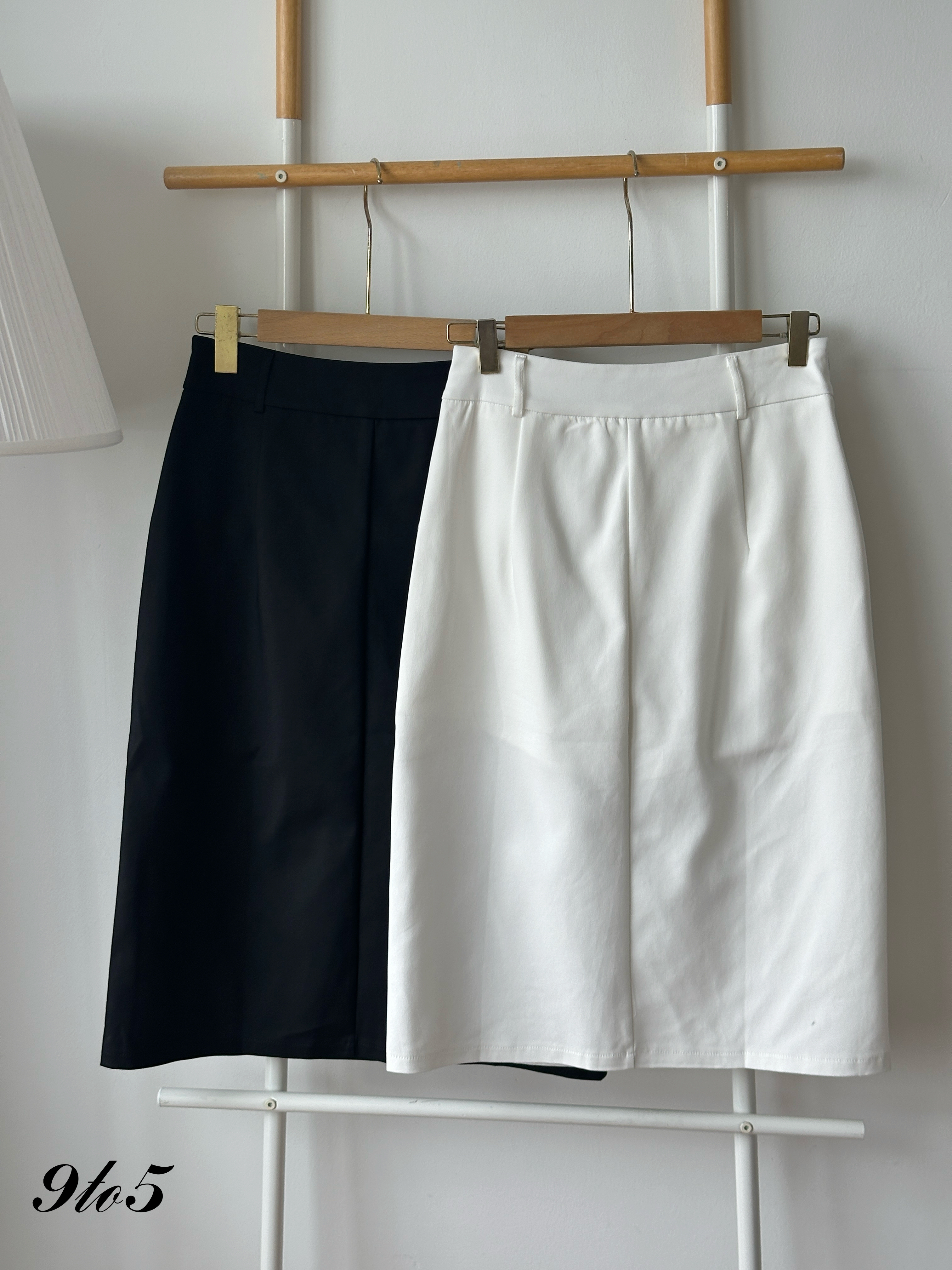 S1953 Long Slit Pencil Skirt - Black & White