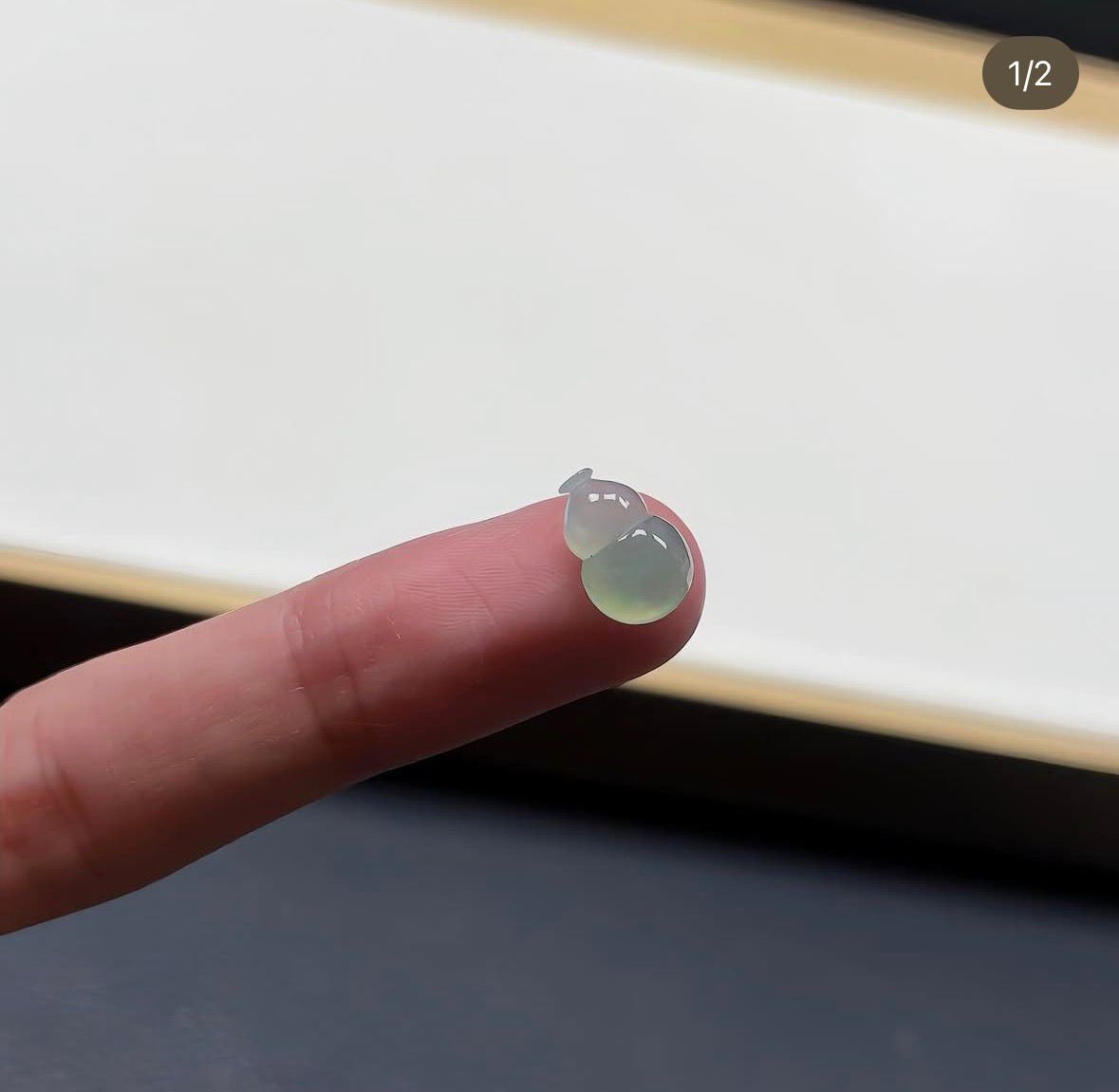 冰綠翡翠葫蘆蛋面