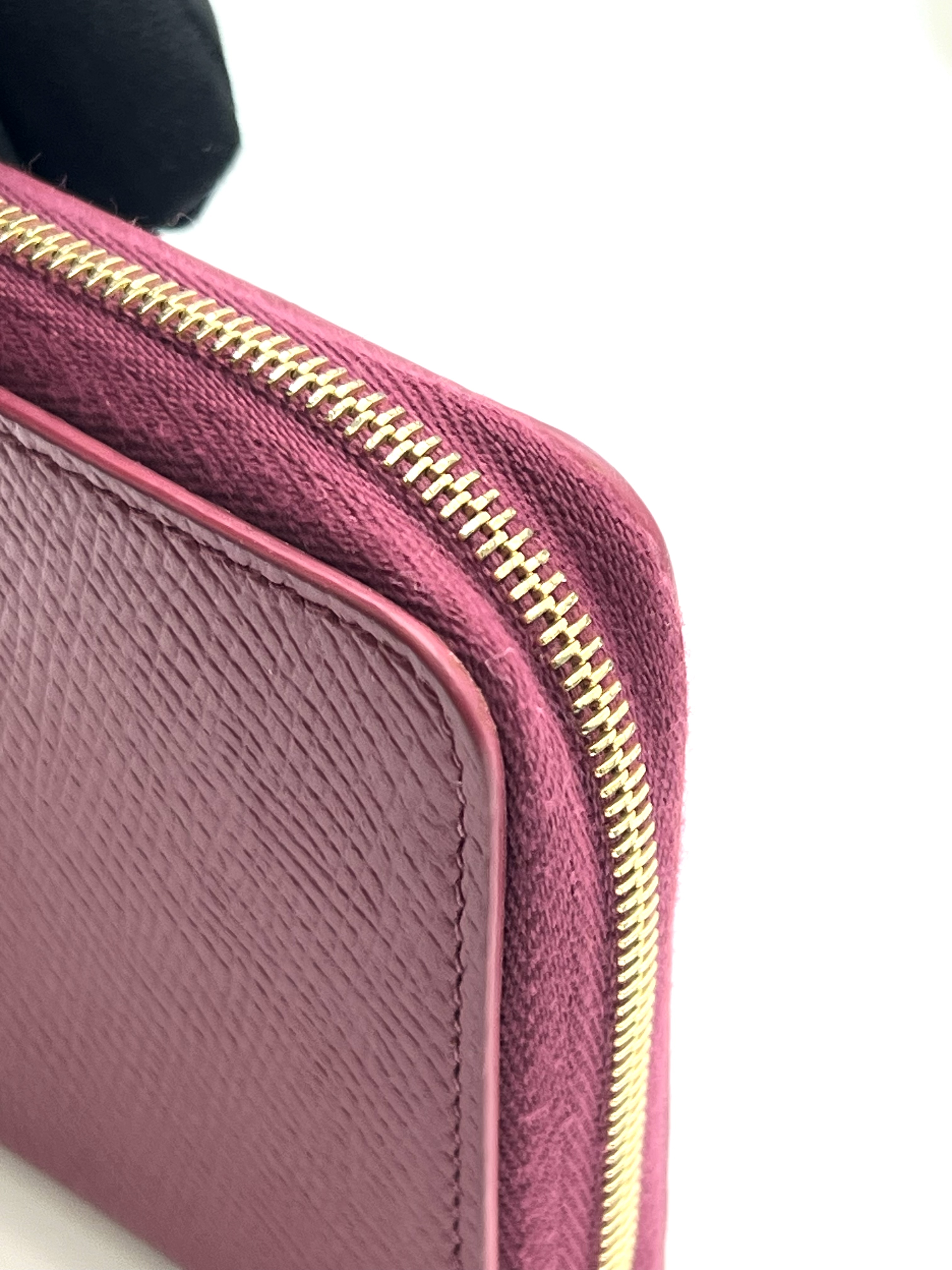 Pre-Owned CELINE Compact Zipped Wallet / Product Code: 26051020