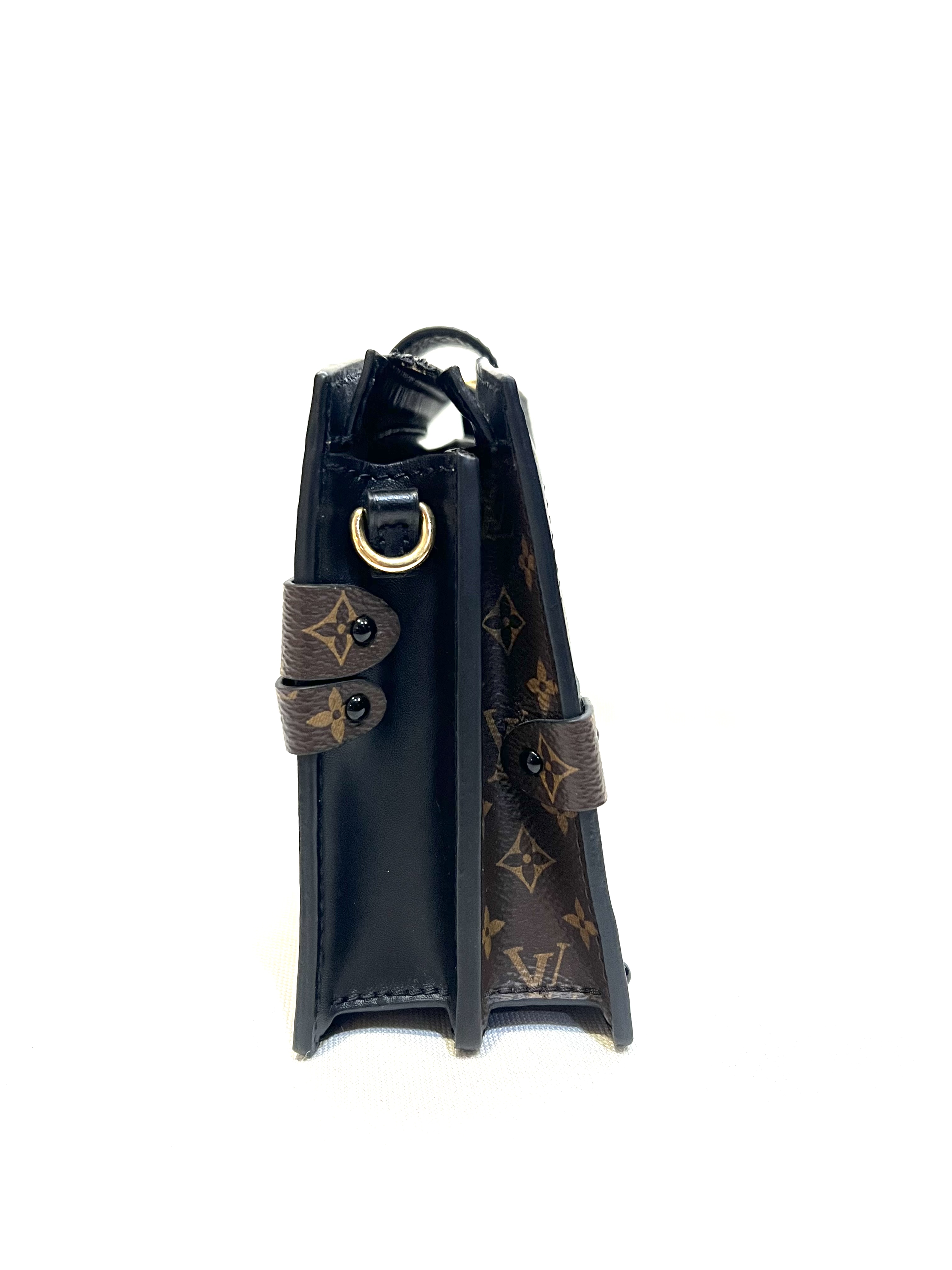 Pre-Owned Louis Vuitton Monogram Reverse Trunk Clutch / Product Code:26041111