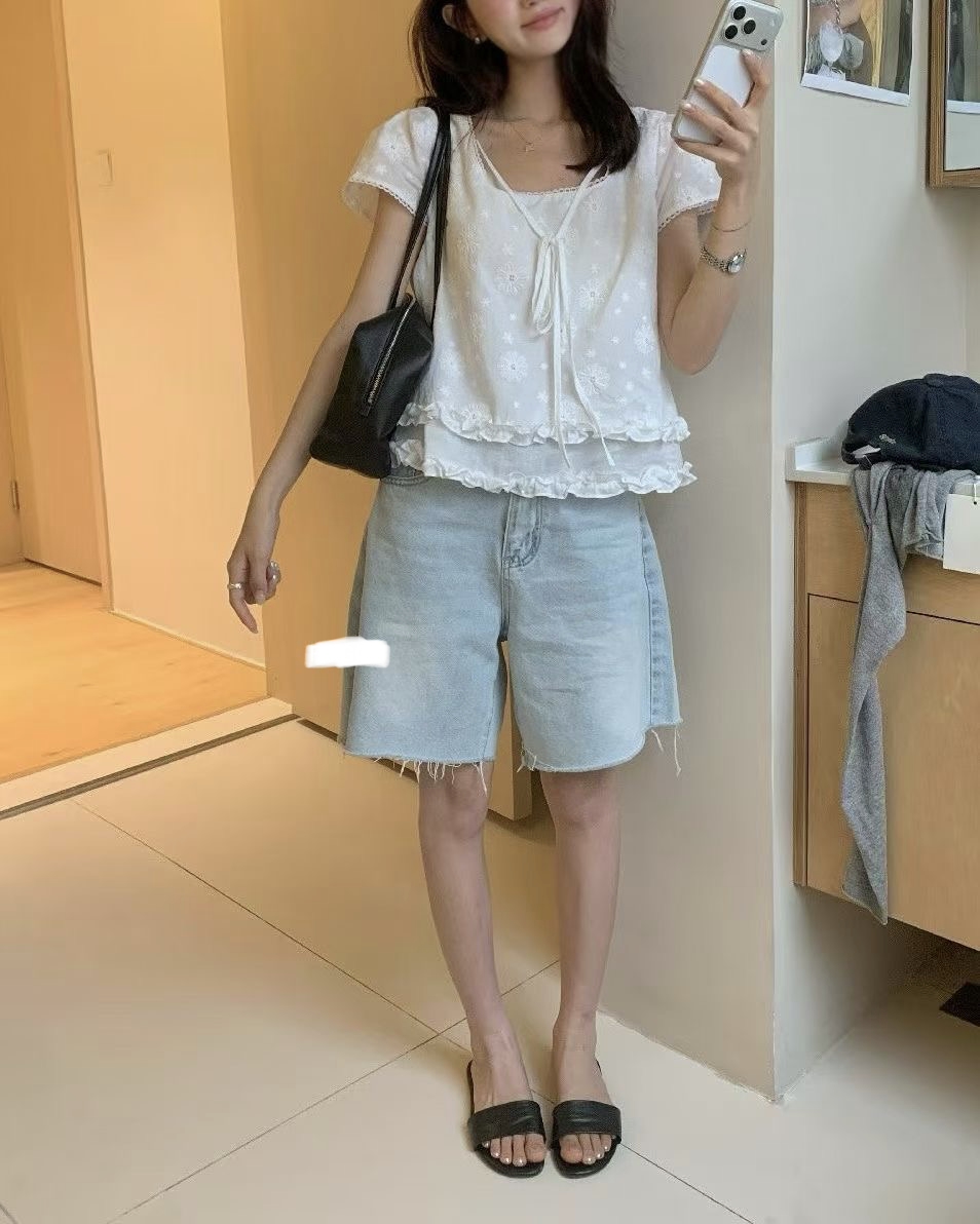 小短袖方領通花花邊top