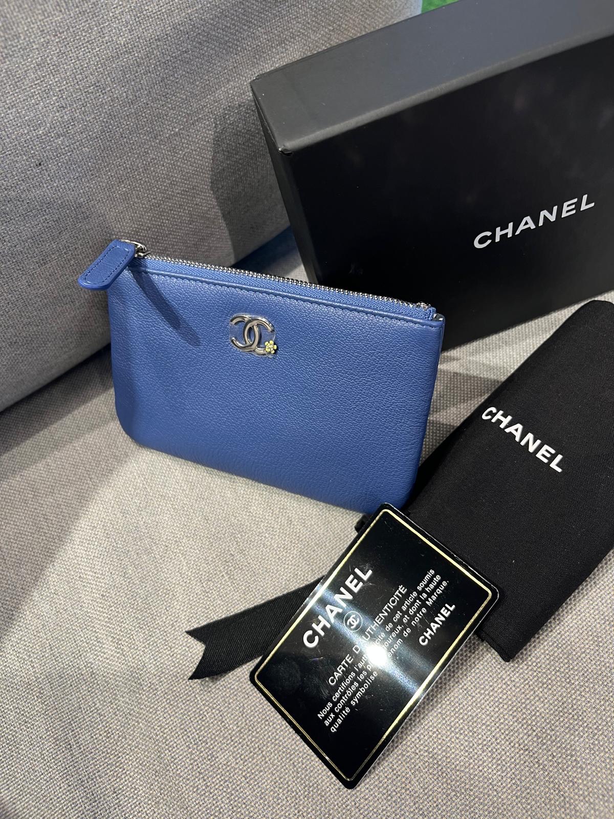 未使用品 Chanel zip mini pouch 15cm 牛皮 100%Authentic, 未使用品,unused ✅card✅dust bag✅box