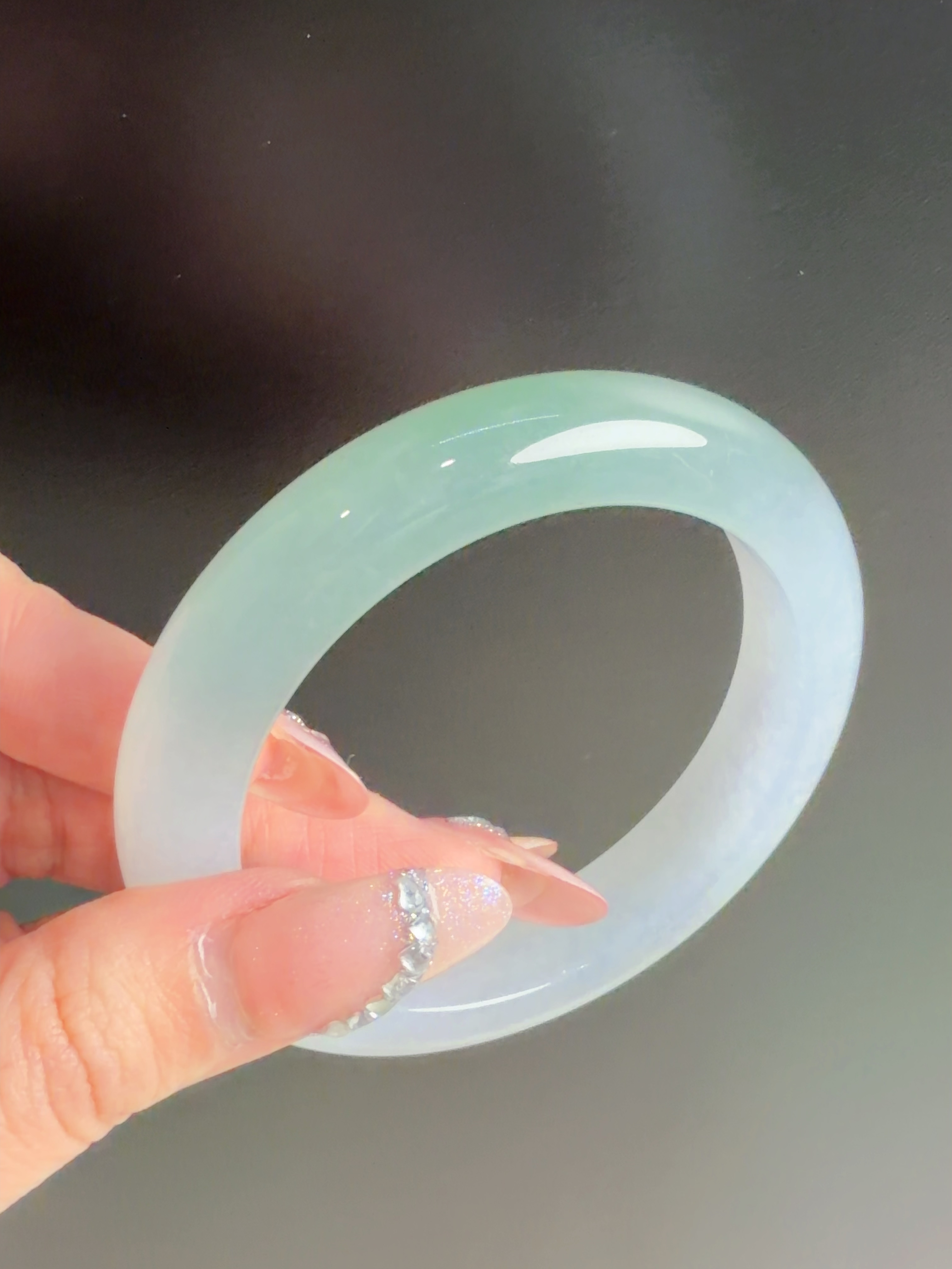 54圈口翡翠手镯