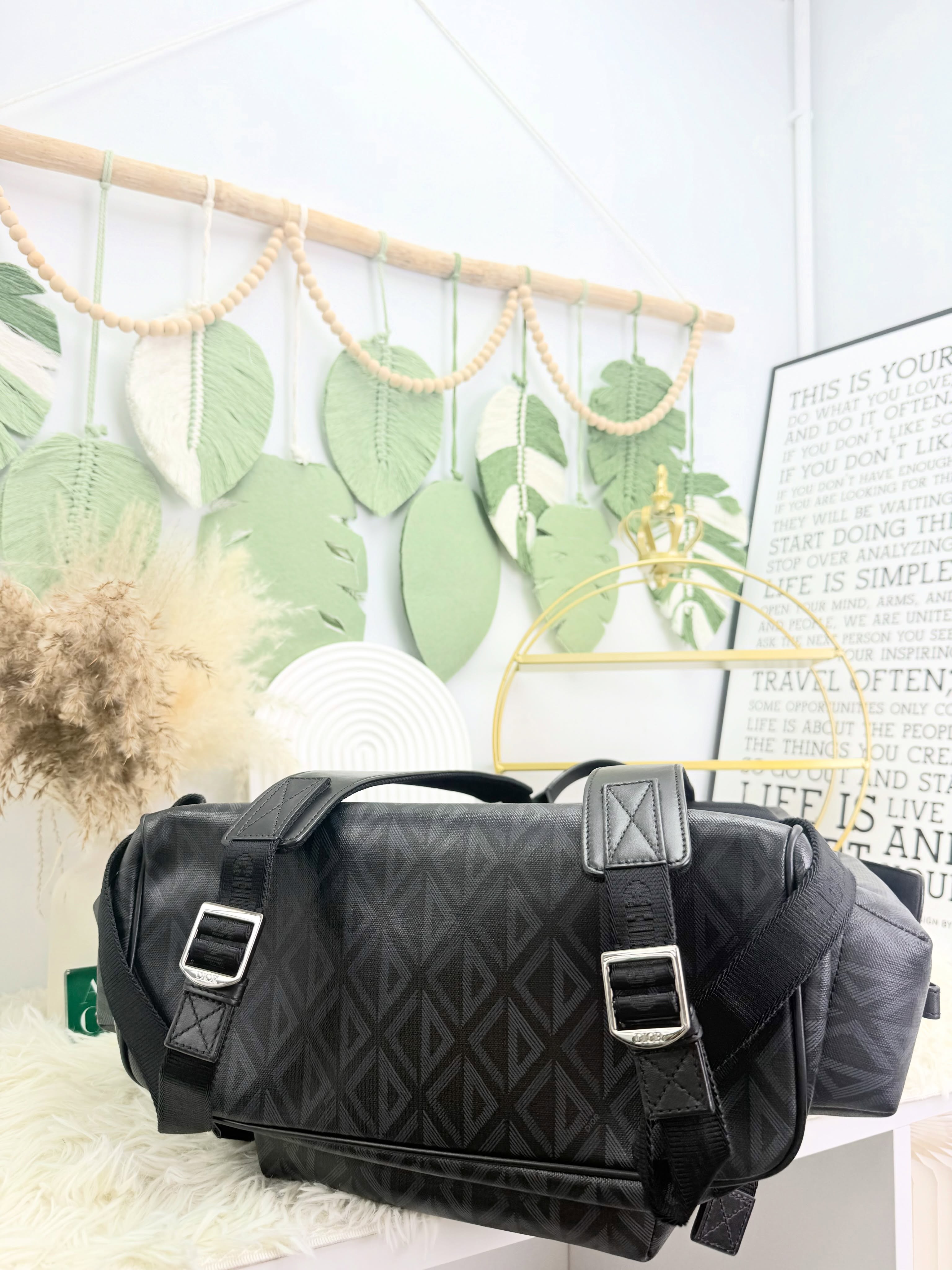 Dior👜 PRE OWNED 🛍️Hit the Road書包 有塵袋🖤  