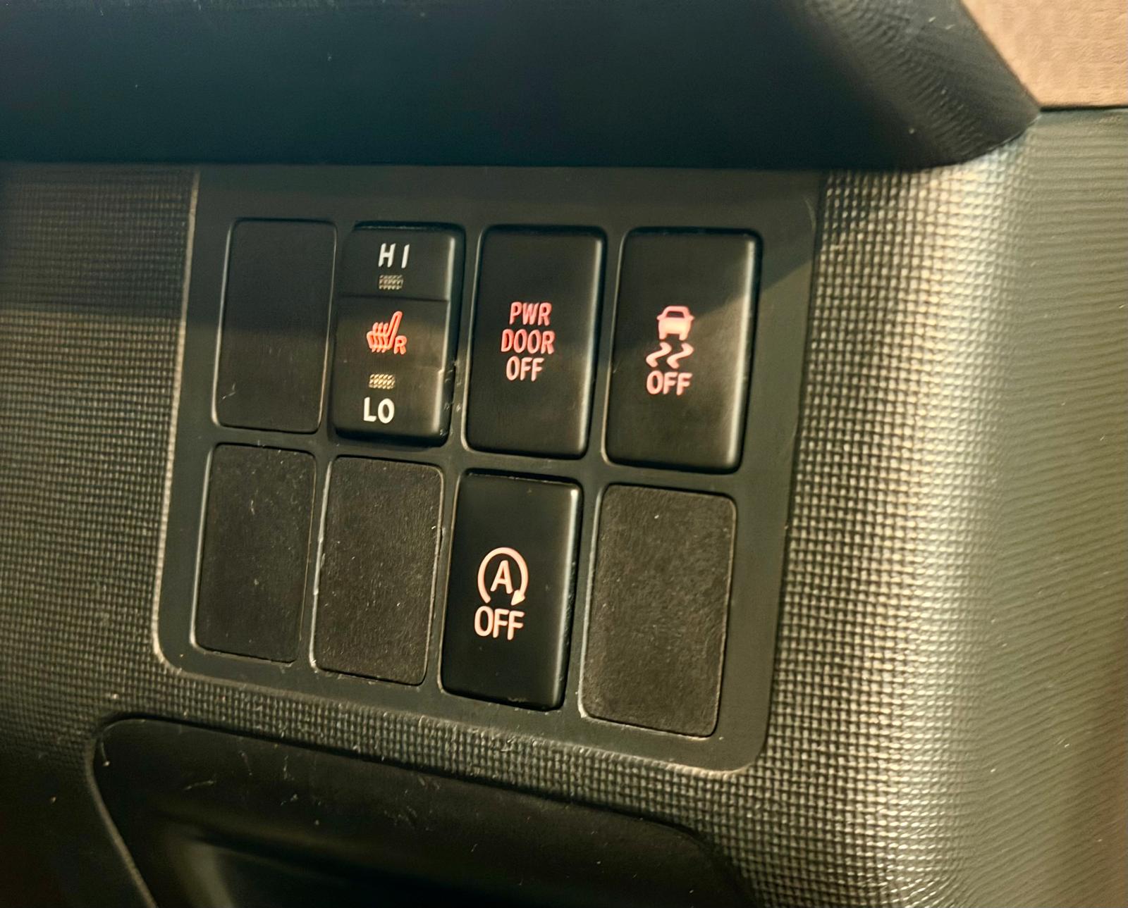 Toyota Spade G 1.5 2013