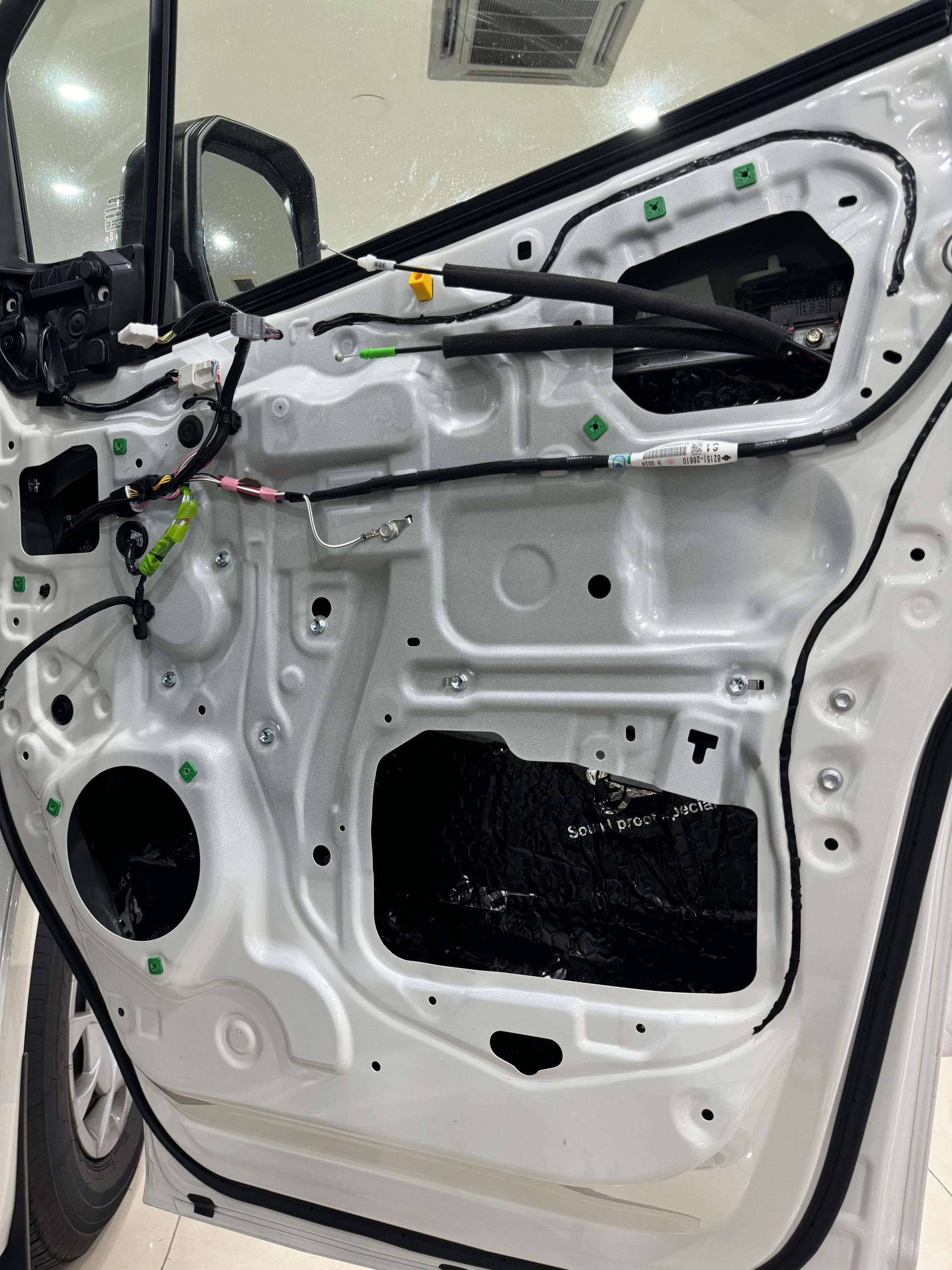 HIACE SOUND PROOF STAGE 1 / UNI-SPF-12001-WN