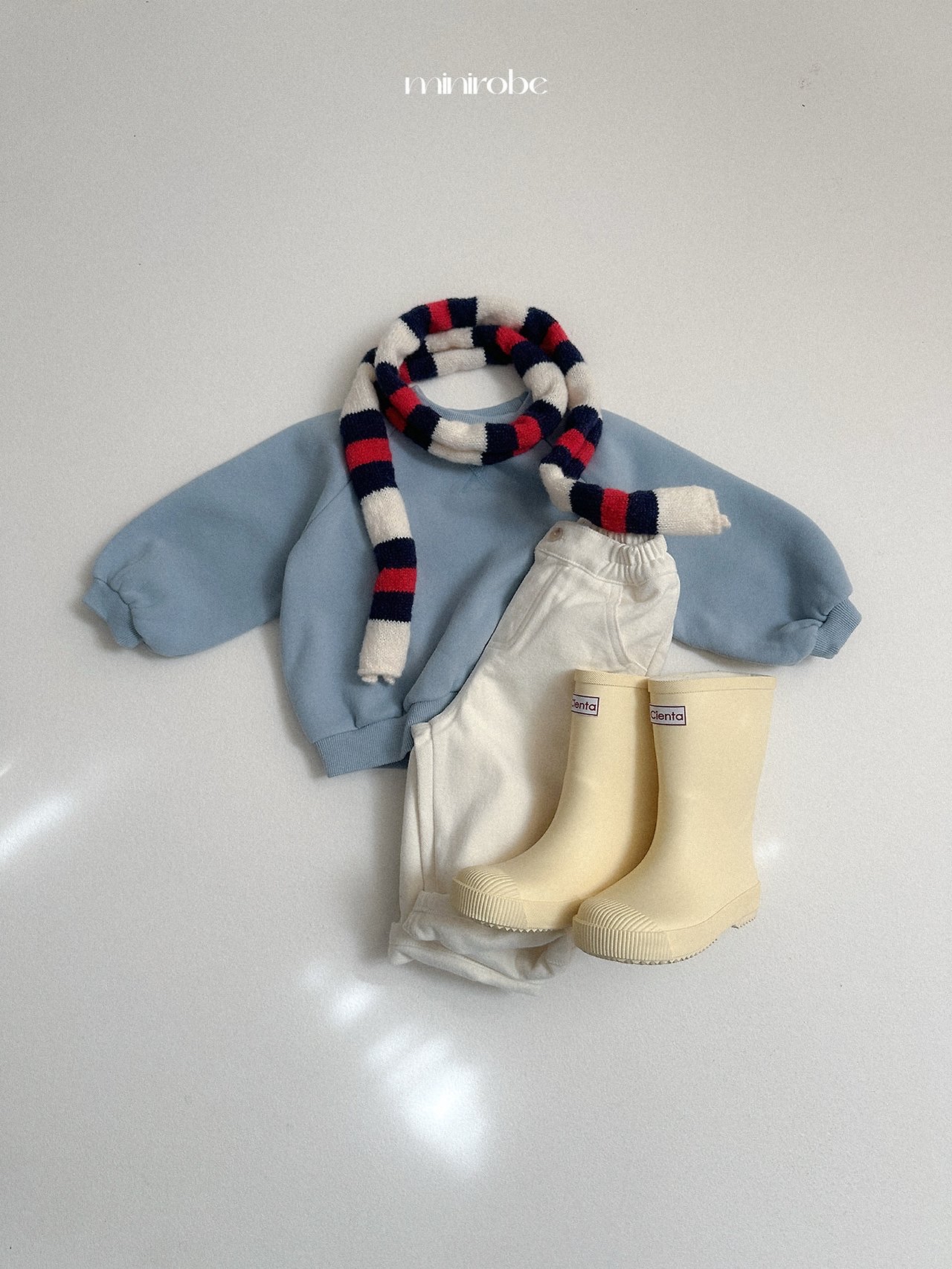 Mnirobe | raglan rounded sweatshirt