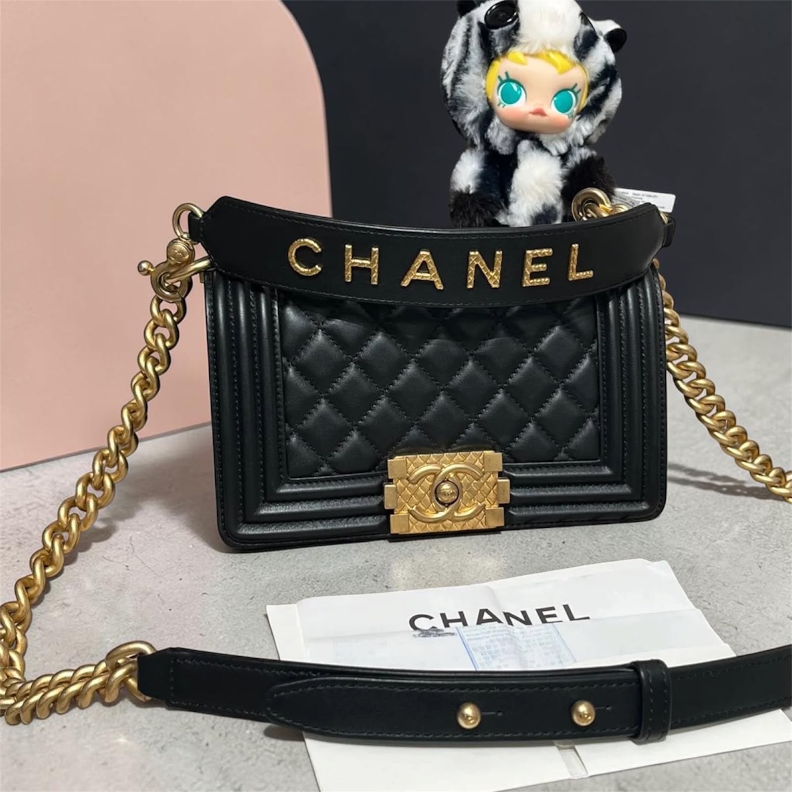 Chanel Boy 20cm 特別版 classic 2Way Bag AS2117 100%Authentic,95%new ✅專門店收據✅30貼✅塵袋✅box