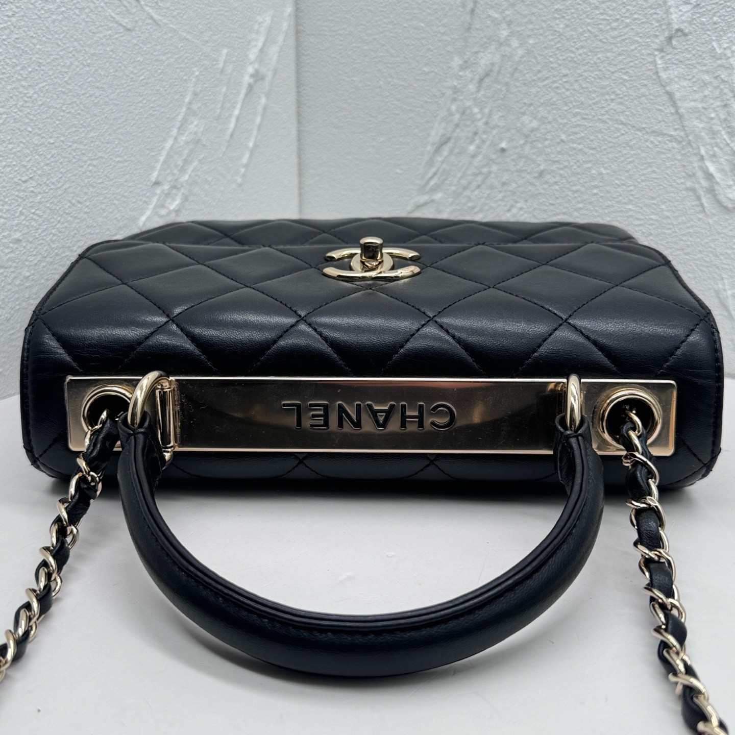 Pre-owned Chanel Small Lambskin Trendy CC Top Handle Bag