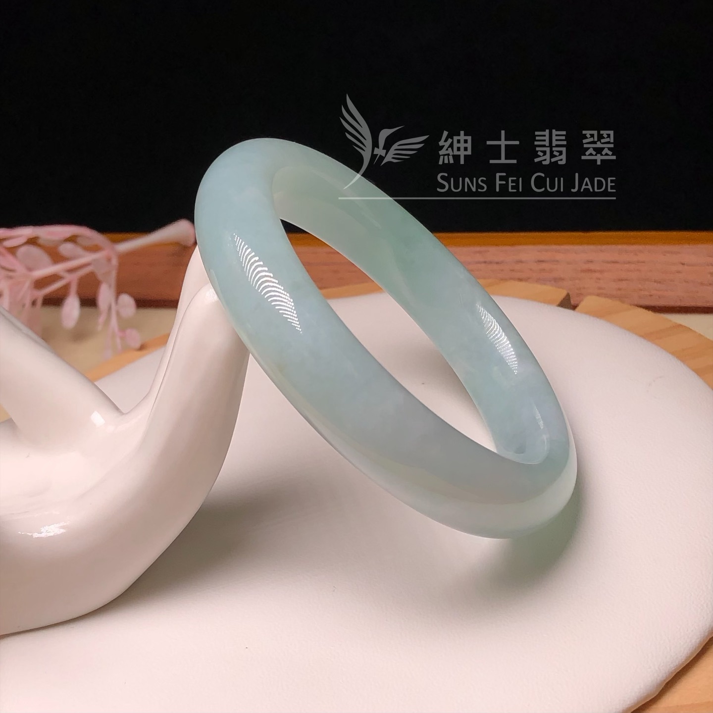 木那湖水綠福鐲53.7mm C06175