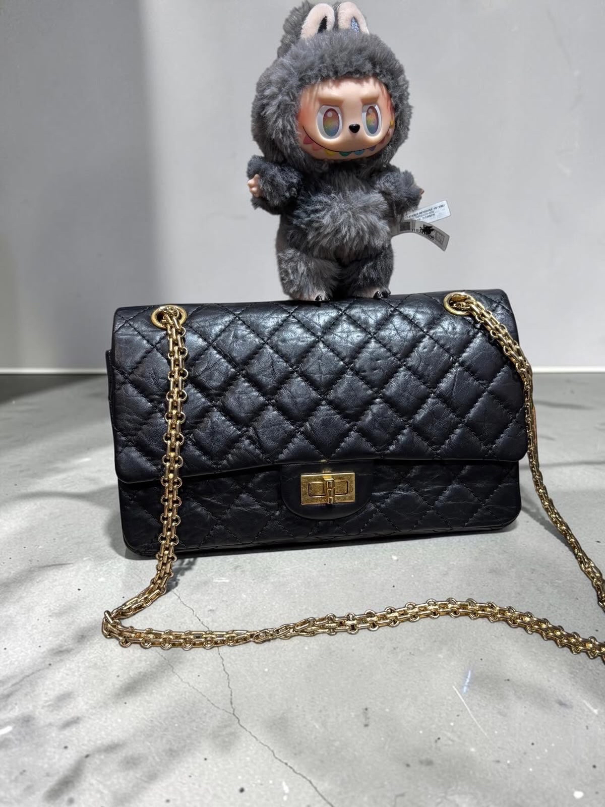 Chanel 2.55 Flap Bag Small 黑色金扣100%Authentic, 95%New ✅Card ✅Dust bag✅Box