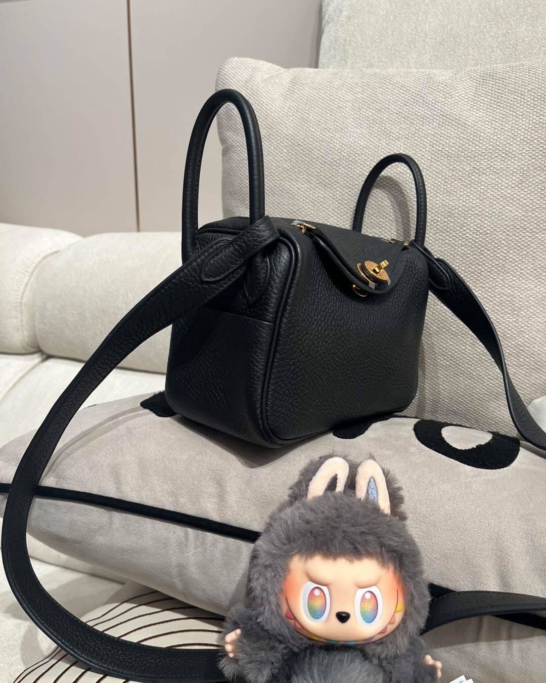Hermes Mini Lindy 黑色金扣 Stamp Z TC粒粒牛皮 100%Authentic, 99%New ✅Dust bag✅Box✅雨衣