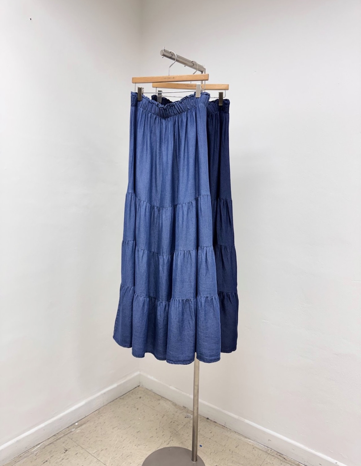 🇰🇷K5579 薄牛仔A字傘形長裙