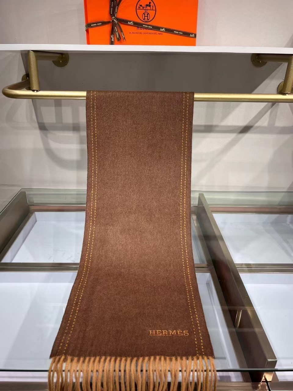 【頂級】【現貨】HERMES 純色刺繡logo頸巾 - 簡易包裝