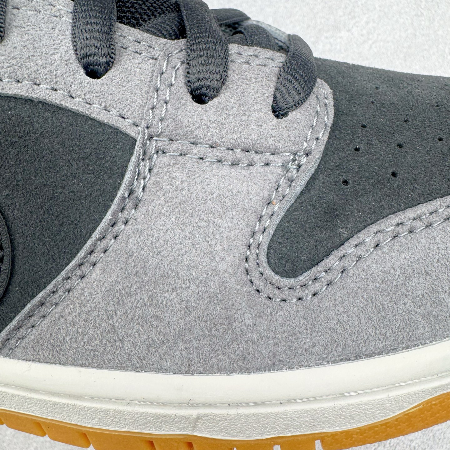Nike SB Dunk Low Dark Smoke Grey HF3063-001