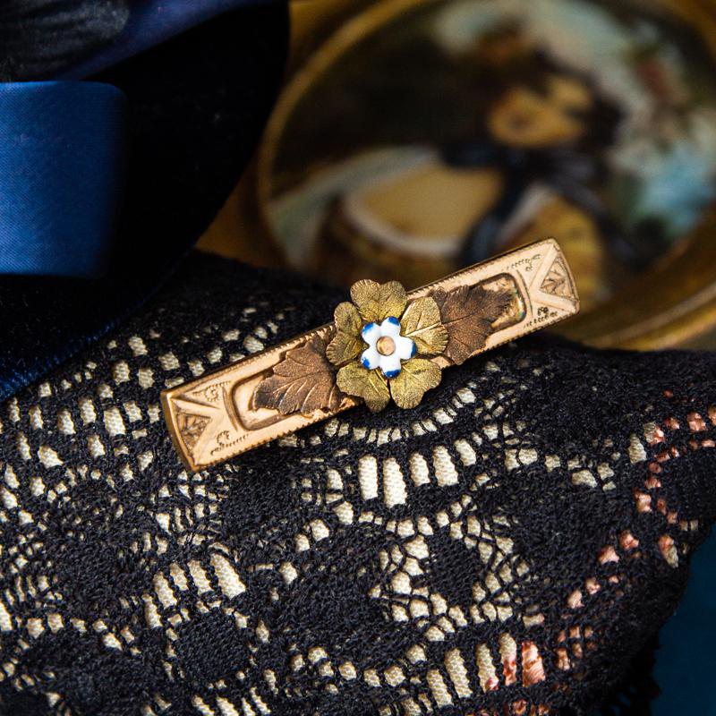 Antique Victorian Floral Rolled Gold Engraved Bar Brooch/Lace Pin with Stopper (EA1726)
