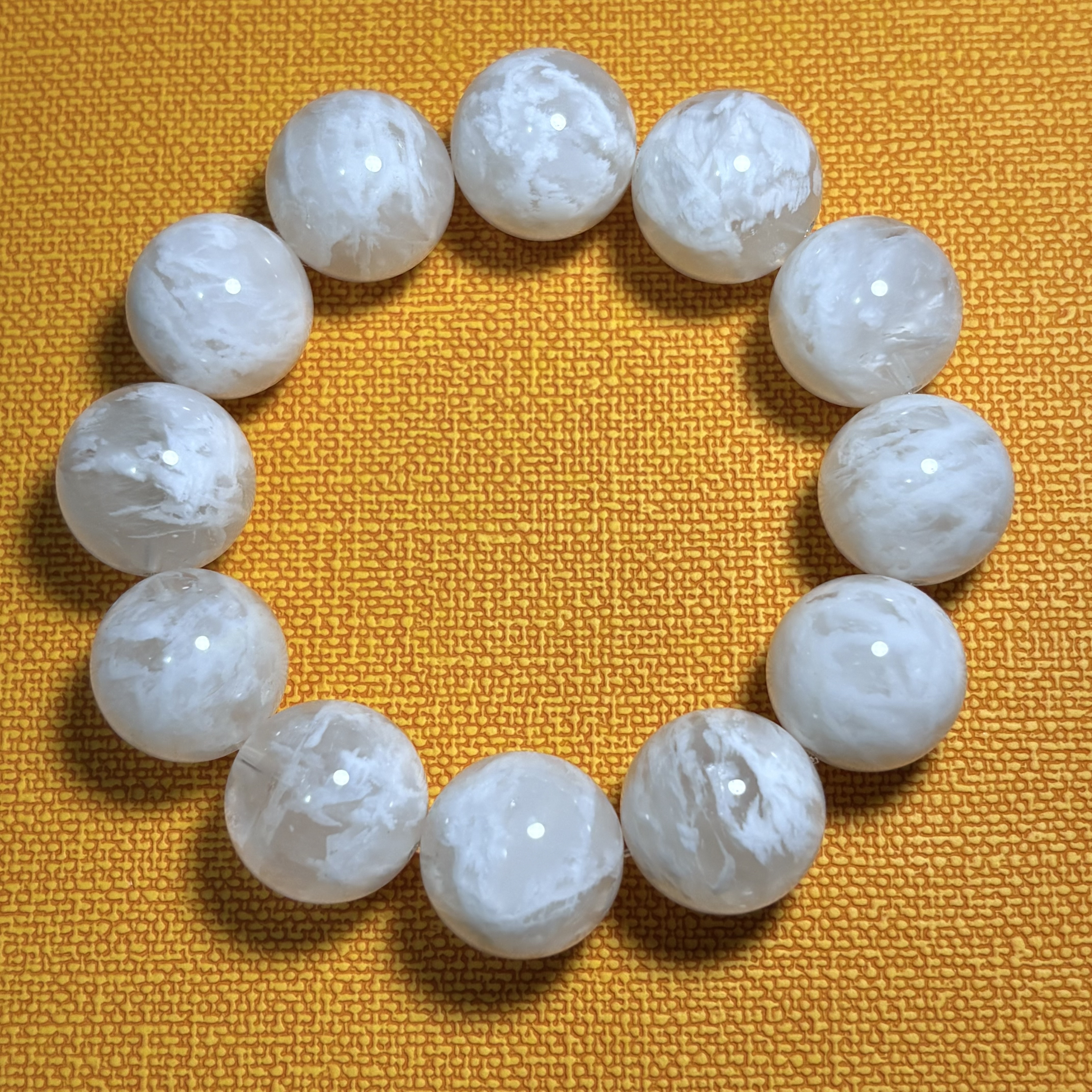 雪花緍紗白幽靈手串 No.4565丨規格：19.5mm珠17cm手圍