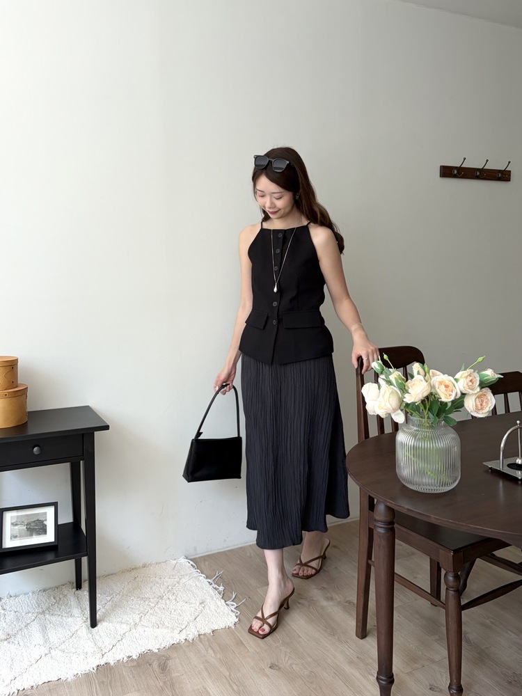French Muse Vest Dress (Black)