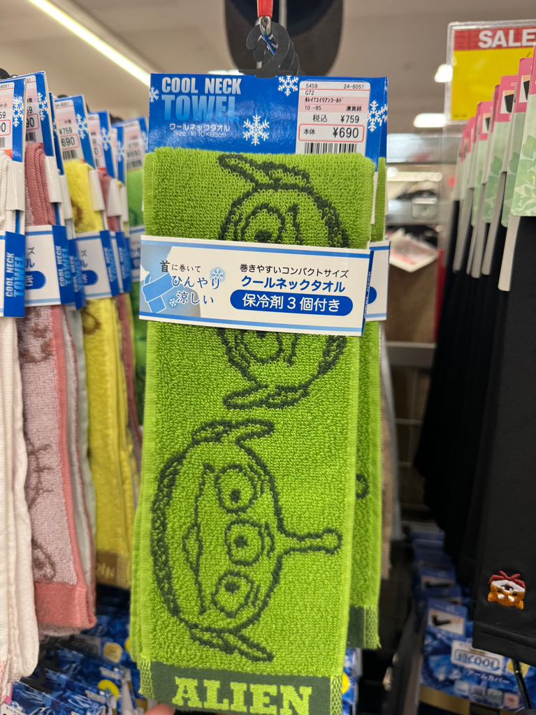 ✨連線商品需補運費✨Shimamura卡通人物 涼感頸巾 (附3個保冷劑)