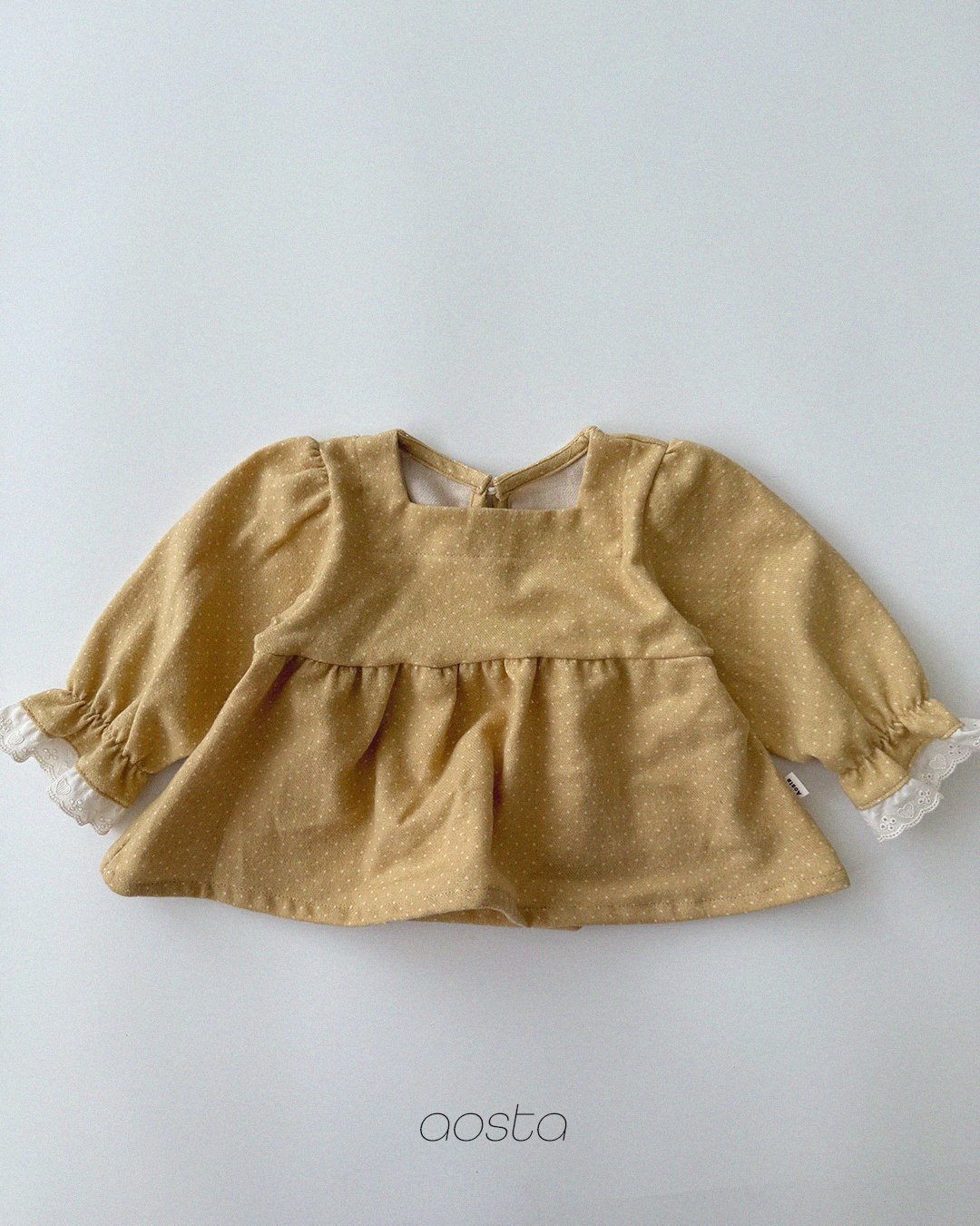 Aosta | [Milk Dot Blouse]