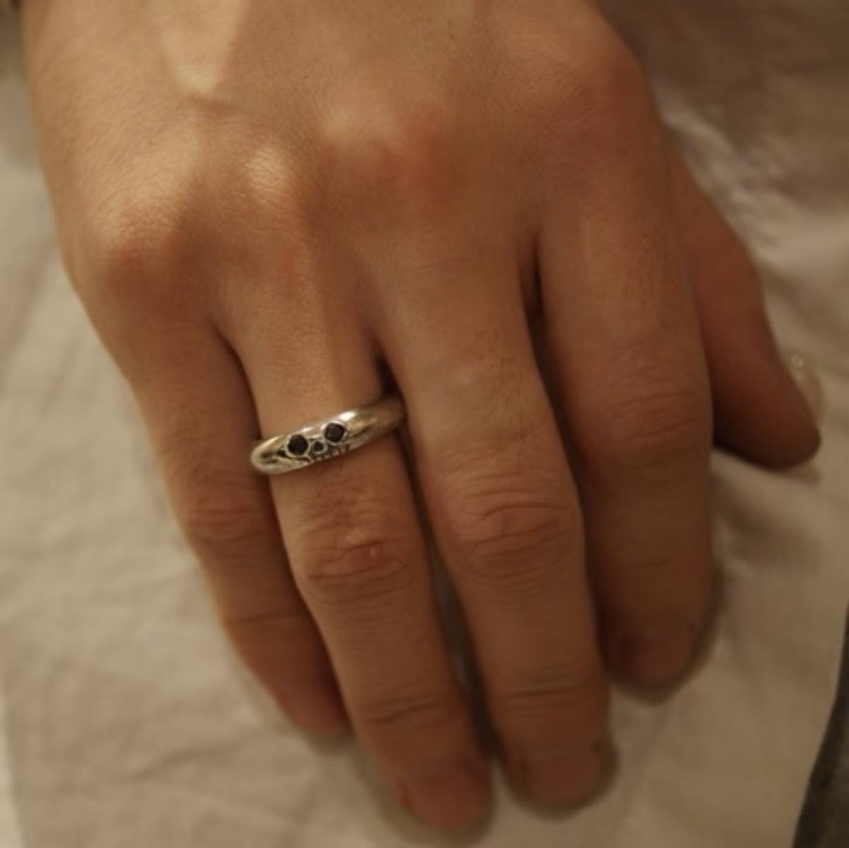 Vantique FUNNY SKULL RING/L STONE pre order~