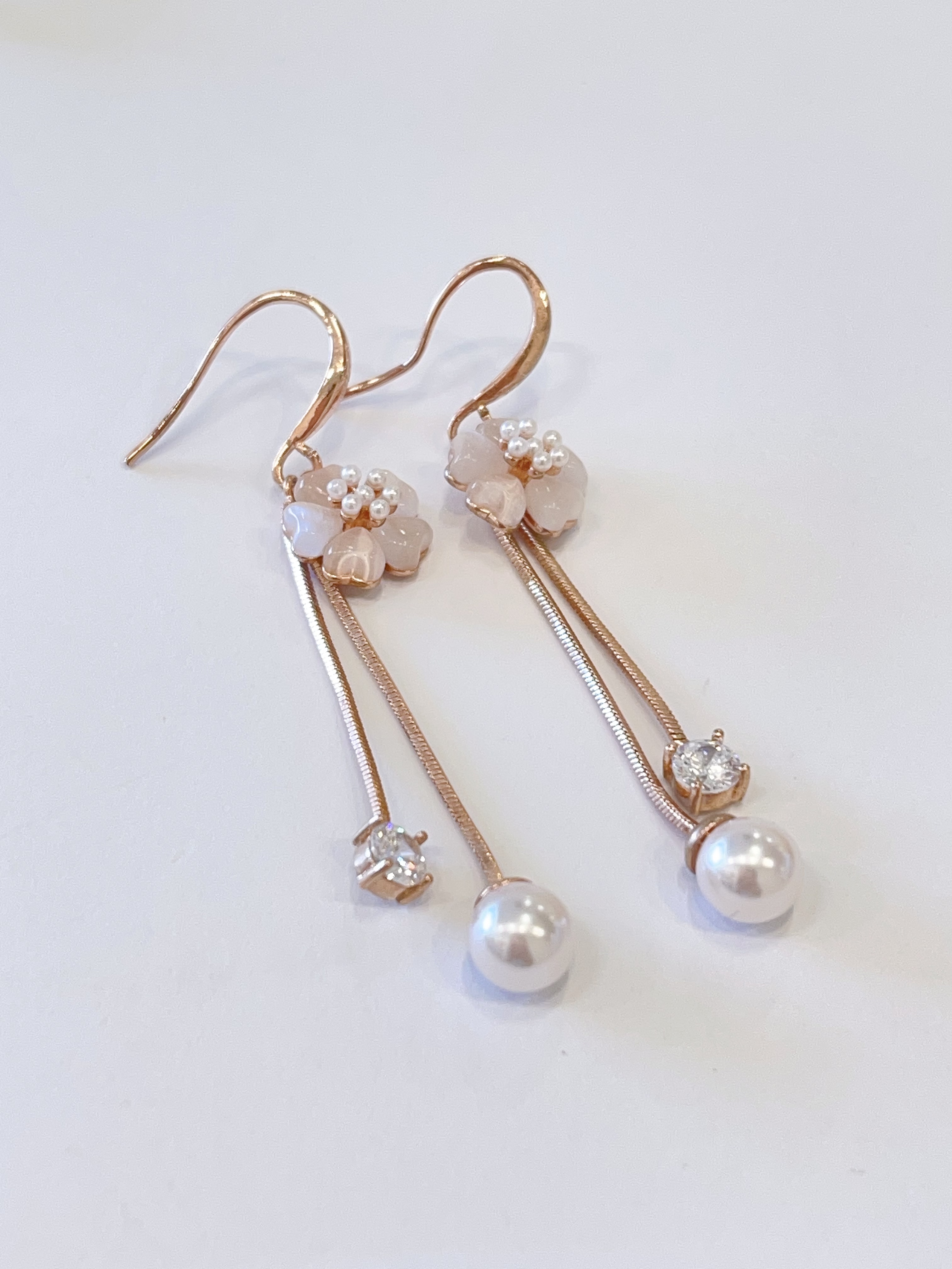 猫眼石小花瓣流苏耳环