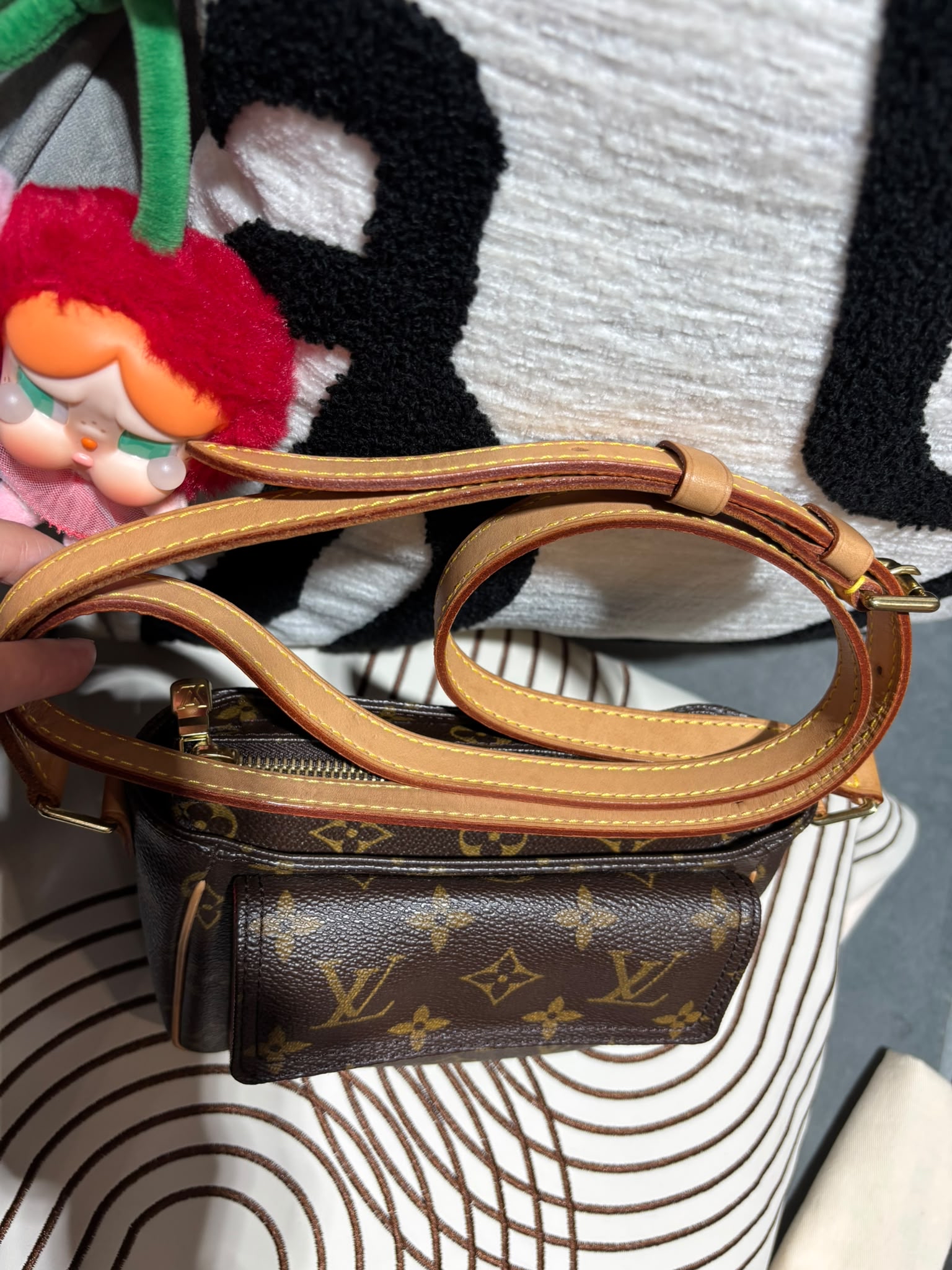 LV viva Cite PM crossbody bag Monogram 100%Authentic, 90%New ✅Dust bag
