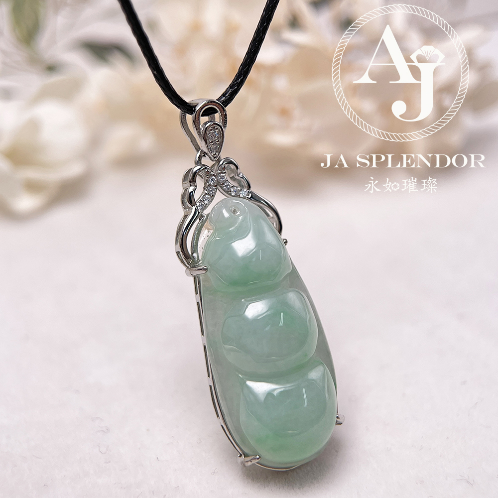 JNS-65 天然翡翠A玉 膠潤細糯化白底青四季平安福豆吊墜