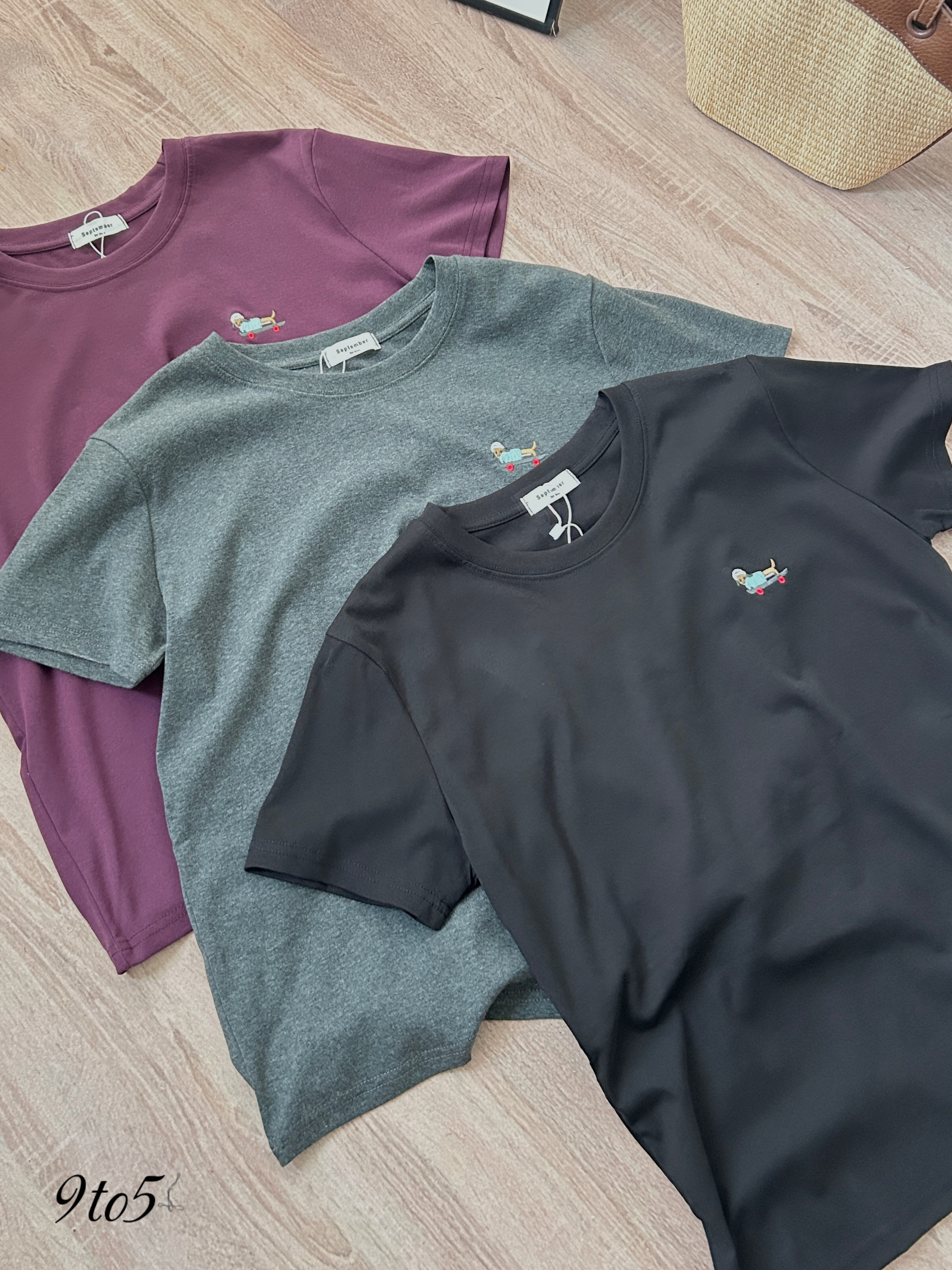 T4312 Embroidery doggy Tee - 3 Colors 