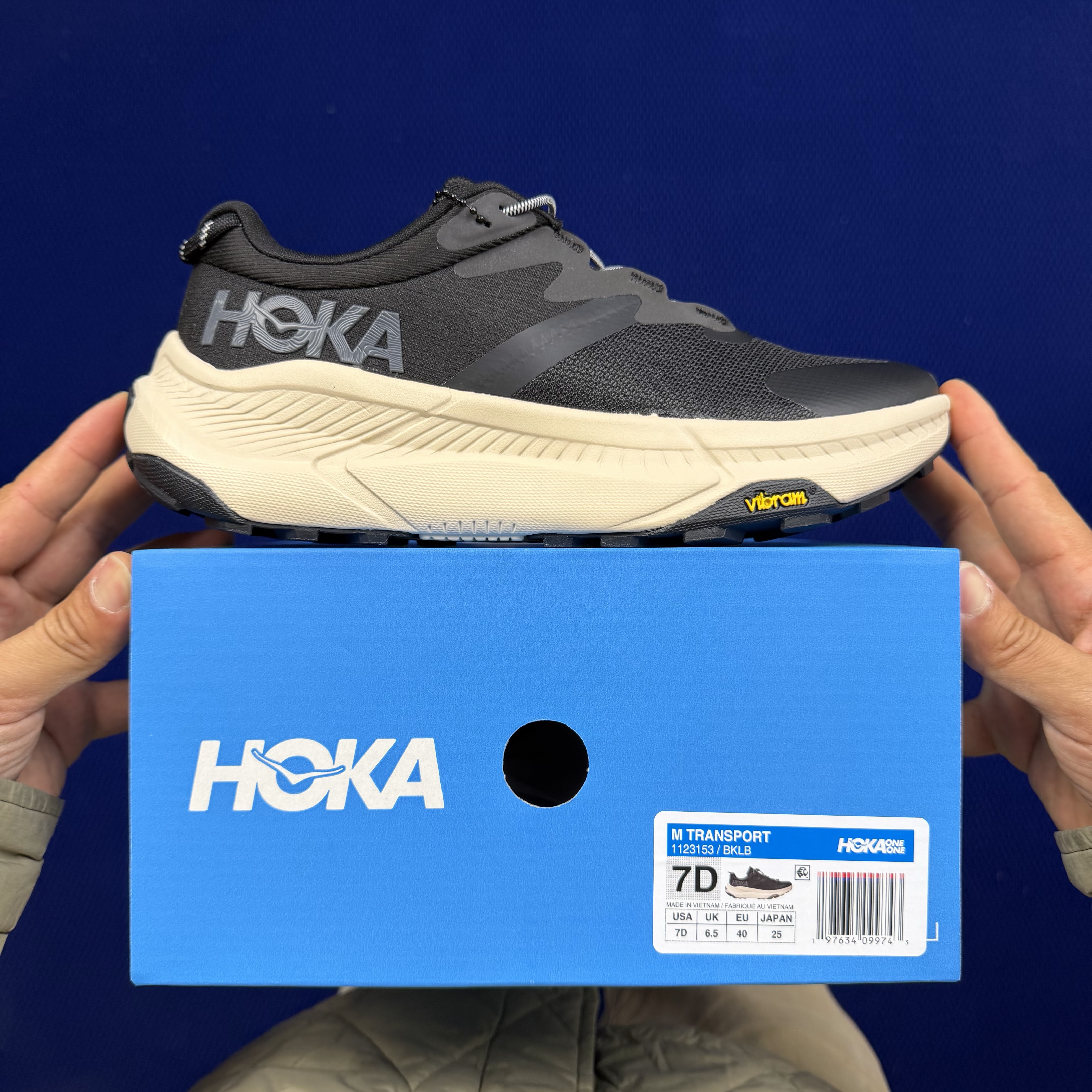 Hoka One One Transport