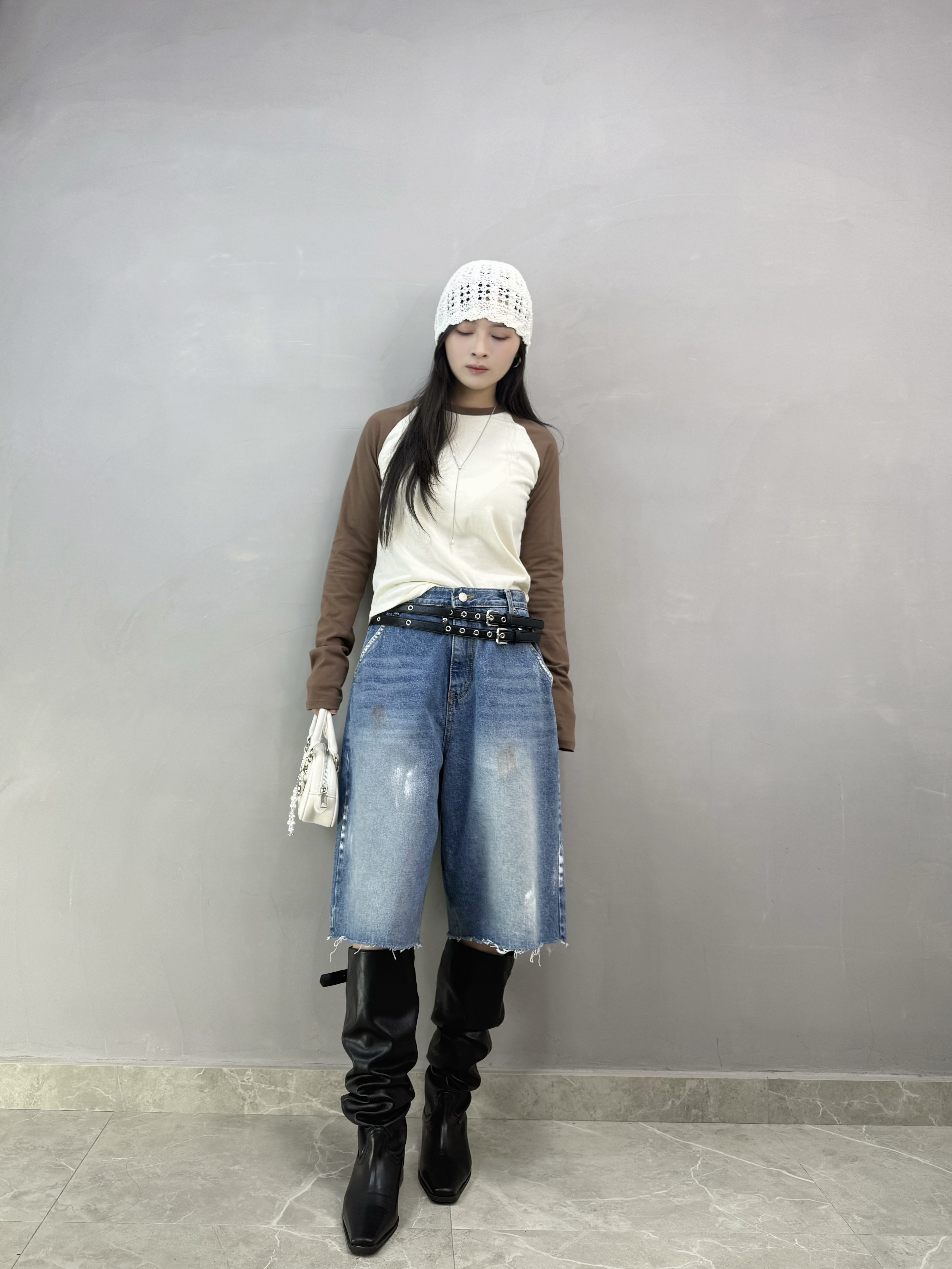 H04 拼色牛角tee