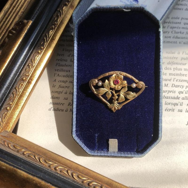 Antique Late Victorian Ruby Rhinestone & Faux Pearl Two-Tone Gold Filled Floral Dainty Brooch(MZ098)